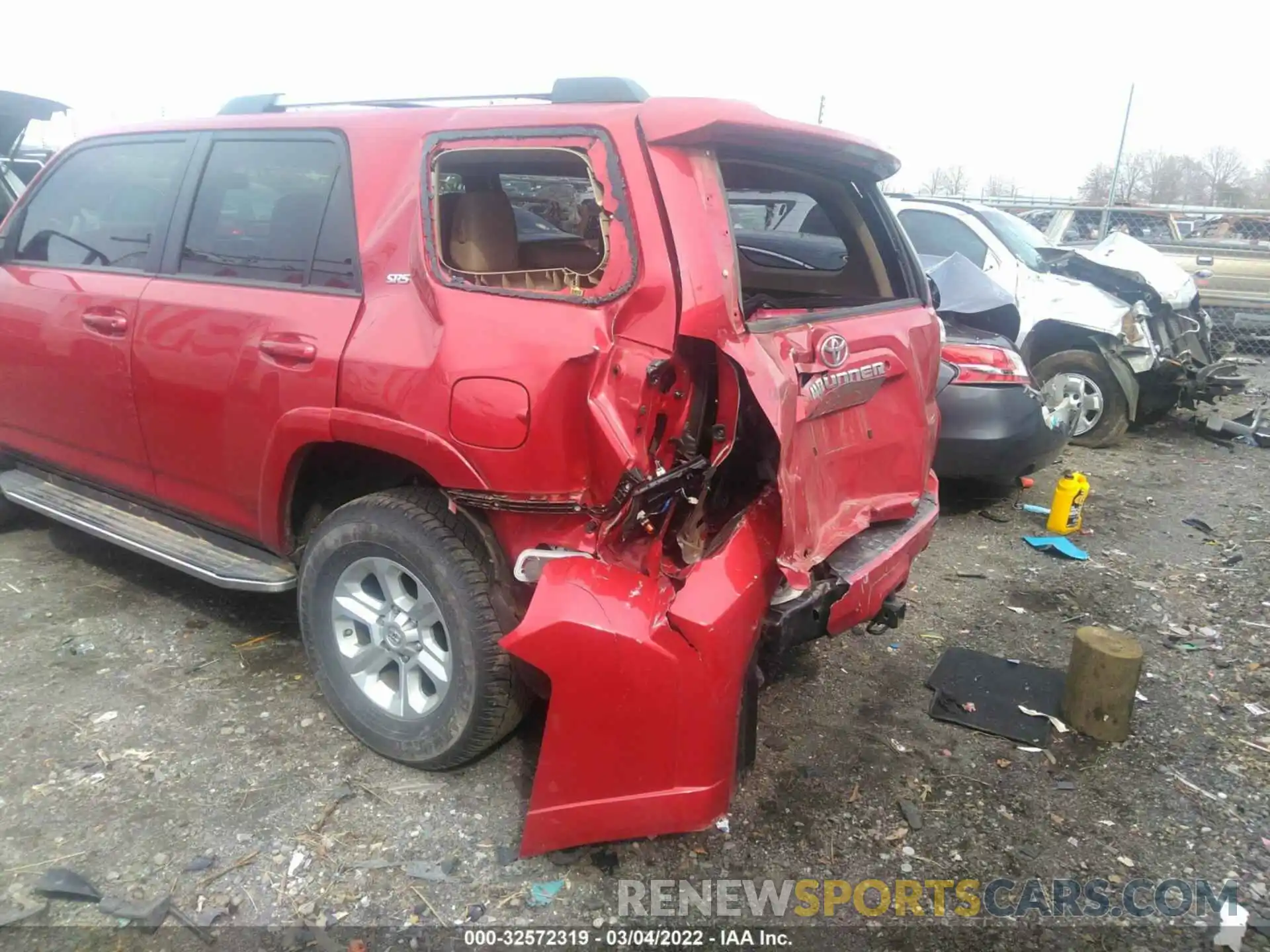 6 Photograph of a damaged car JTEBU5JR4K5710687 TOYOTA 4RUNNER 2019