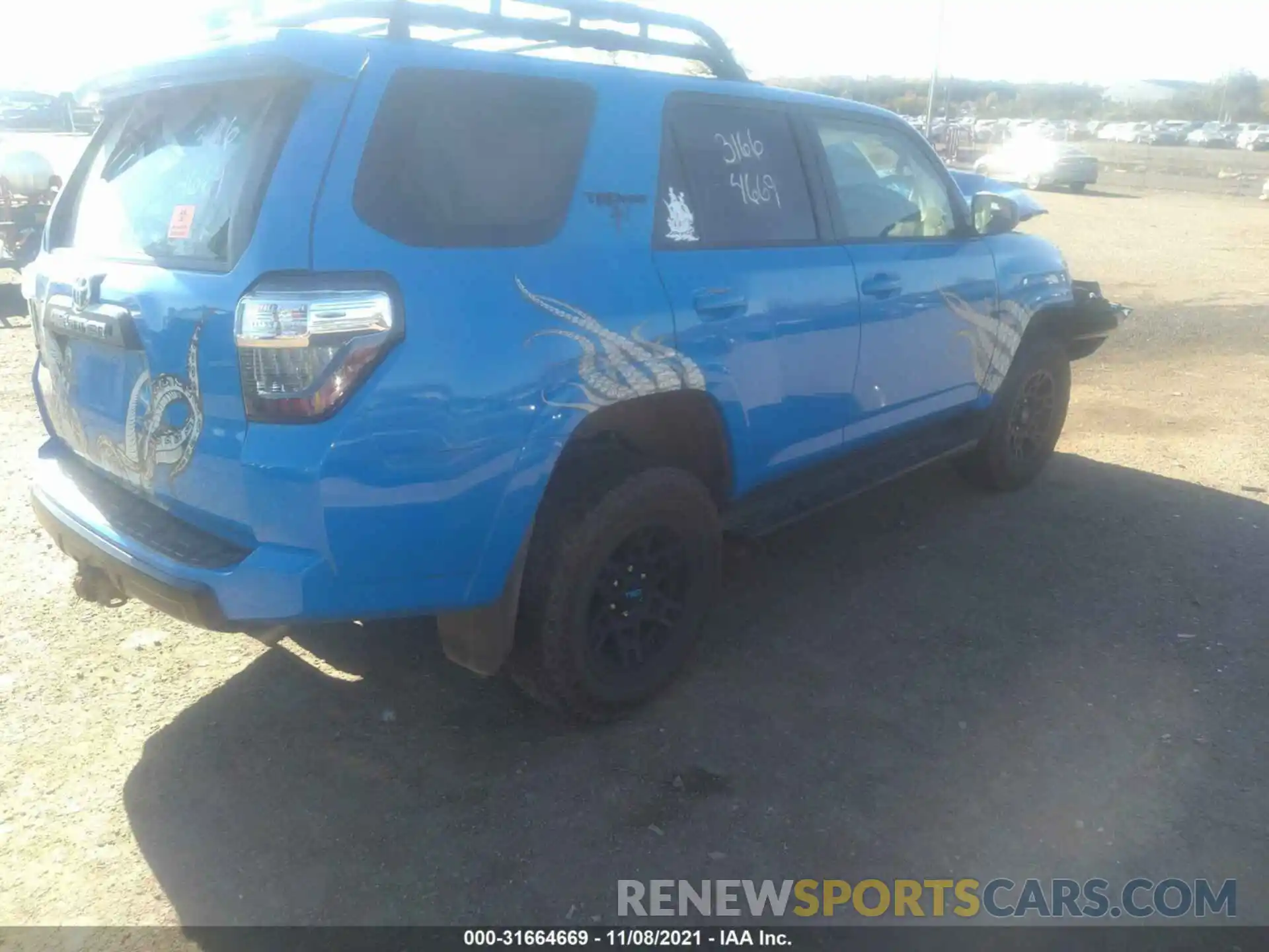 4 Фотография поврежденного автомобиля JTEBU5JR4K5711273 TOYOTA 4RUNNER 2019