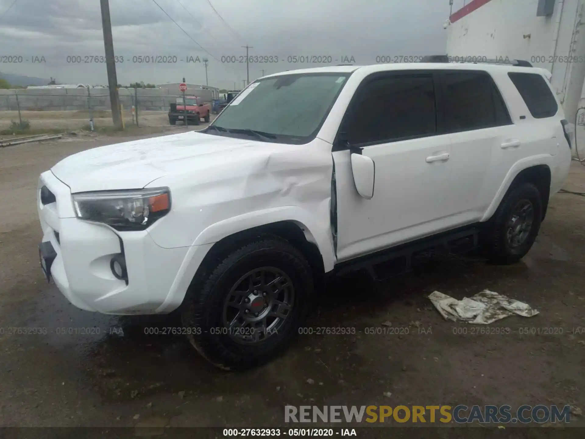 2 Photograph of a damaged car JTEBU5JR4K5717252 TOYOTA 4RUNNER 2019