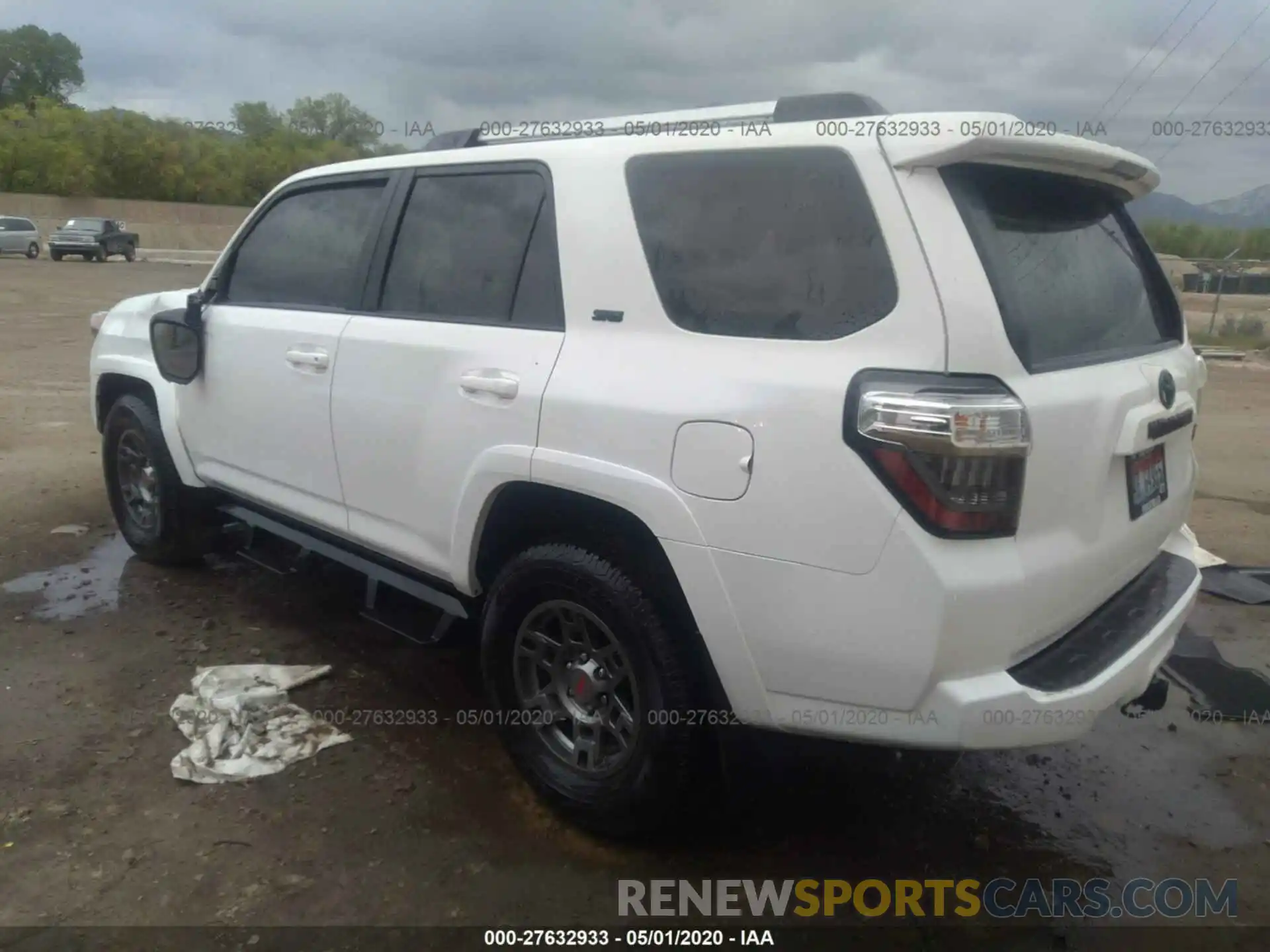 3 Photograph of a damaged car JTEBU5JR4K5717252 TOYOTA 4RUNNER 2019