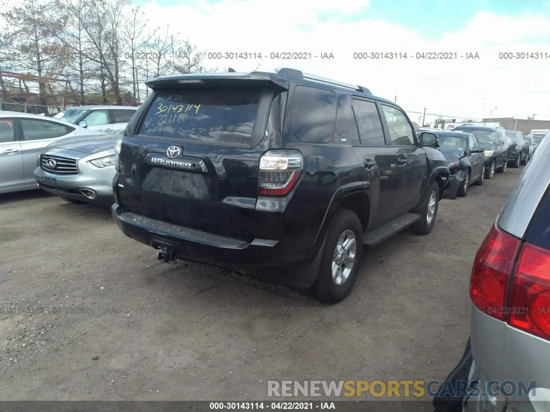 4 Фотография поврежденного автомобиля JTEBU5JR4K5721110 TOYOTA 4RUNNER 2019