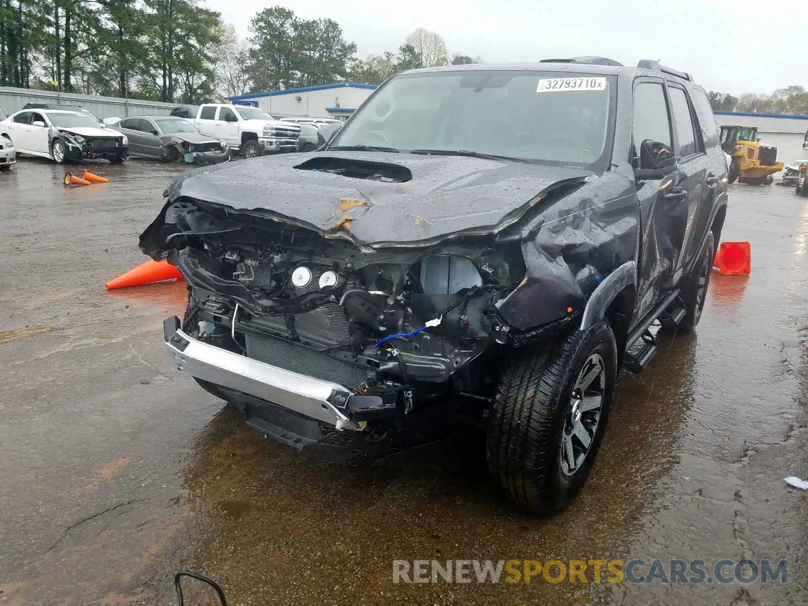 2 Photograph of a damaged car JTEBU5JR4K5728901 TOYOTA 4RUNNER 2019