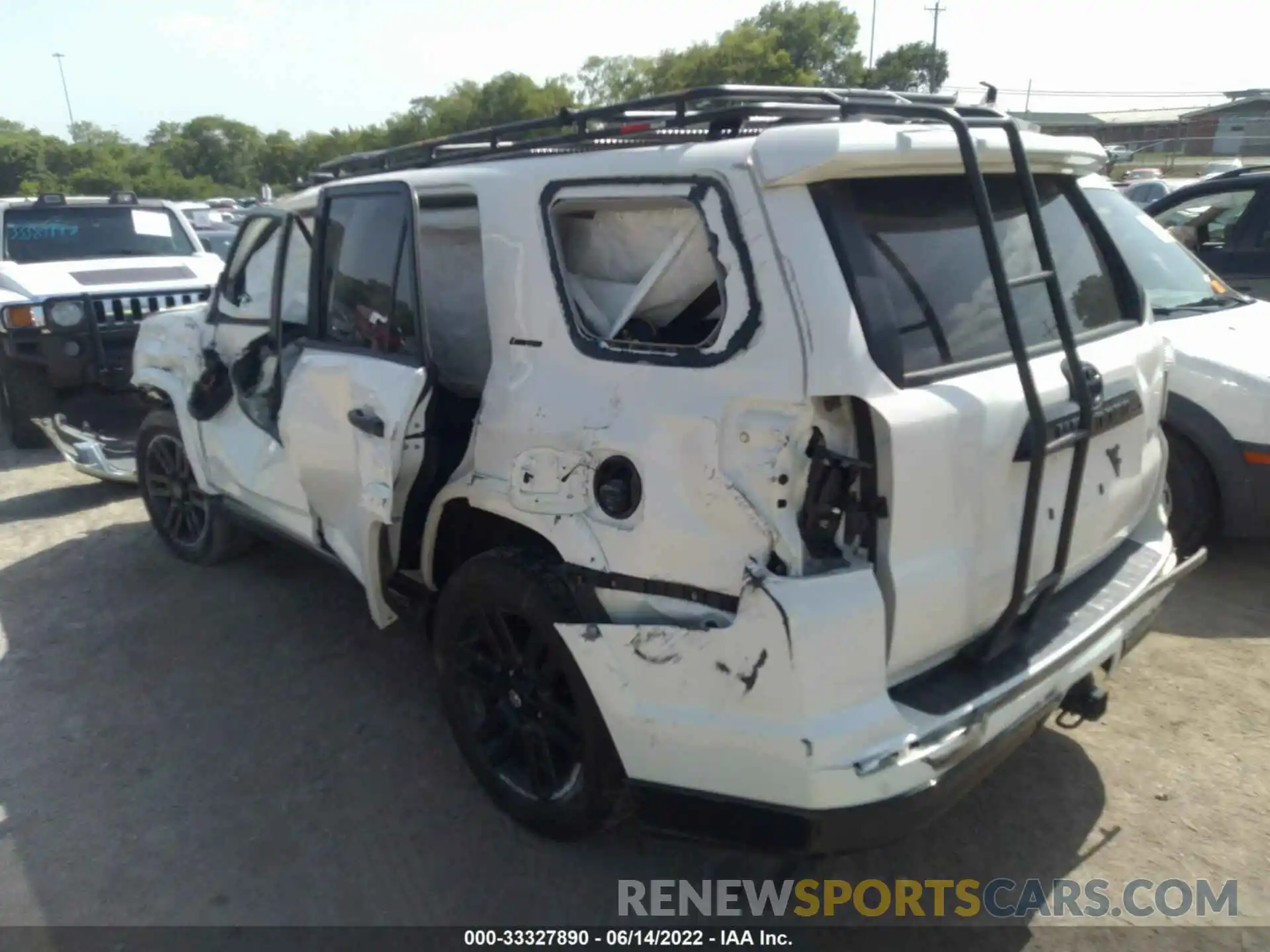 3 Photograph of a damaged car JTEBU5JR4K5733998 TOYOTA 4RUNNER 2019