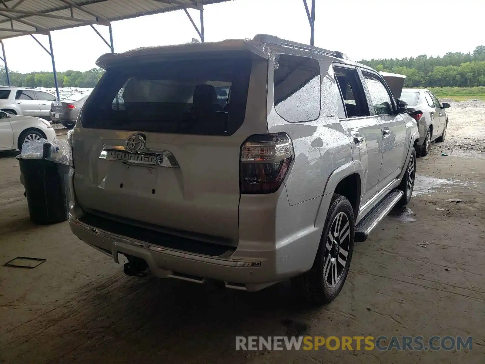 4 Фотография поврежденного автомобиля JTEBU5JR4K5735797 TOYOTA 4RUNNER 2019