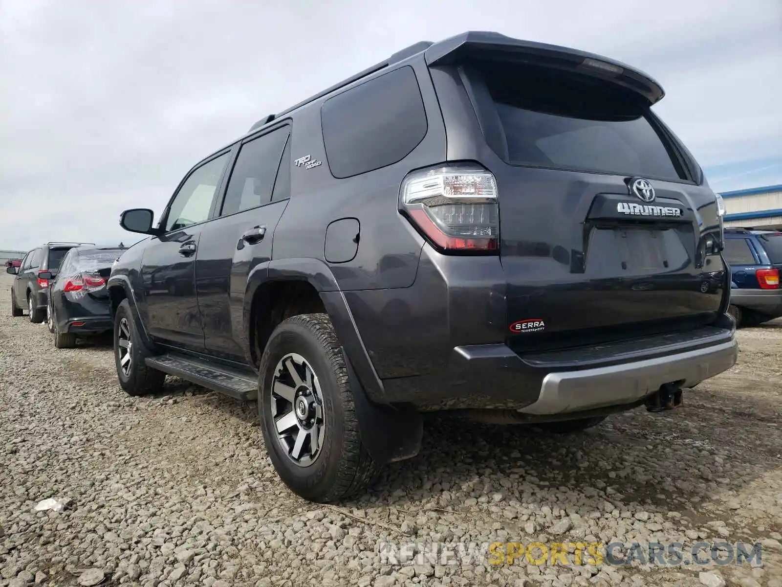 3 Фотография поврежденного автомобиля JTEBU5JR5K5614826 TOYOTA 4RUNNER 2019