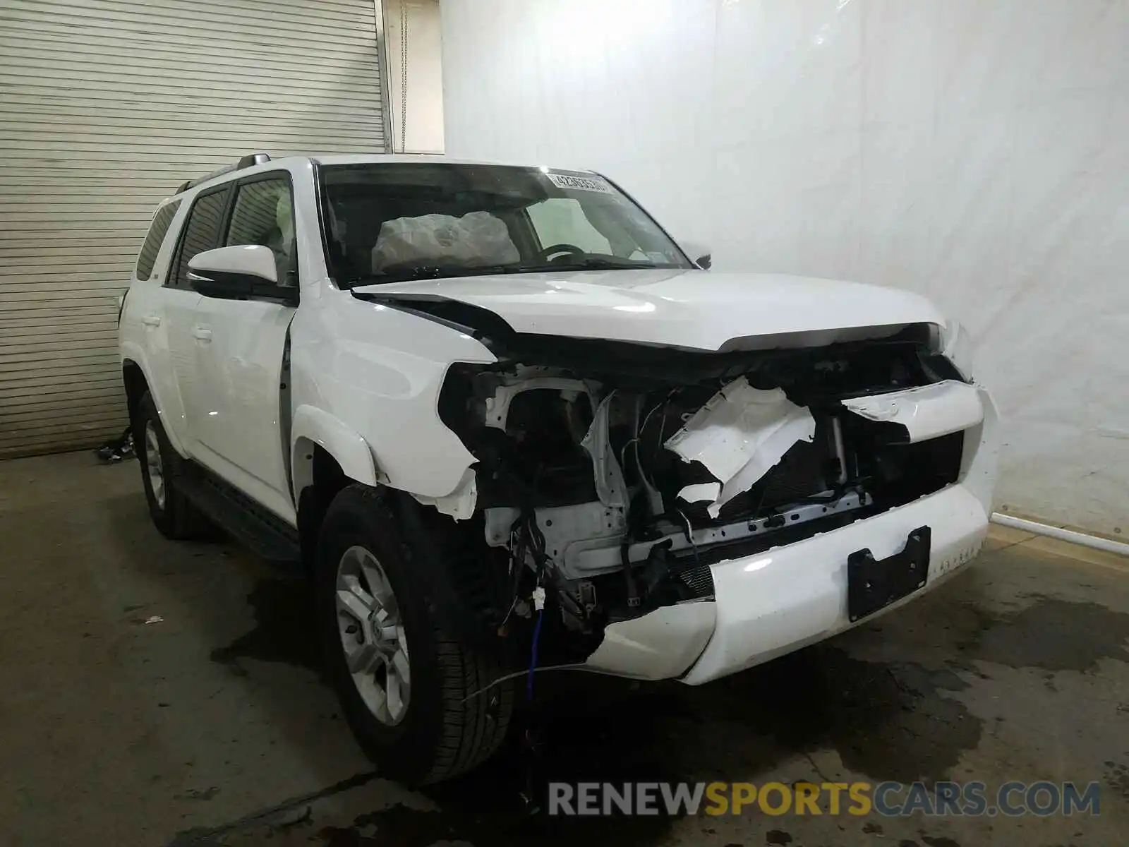 1 Photograph of a damaged car JTEBU5JR5K5615717 TOYOTA 4RUNNER 2019