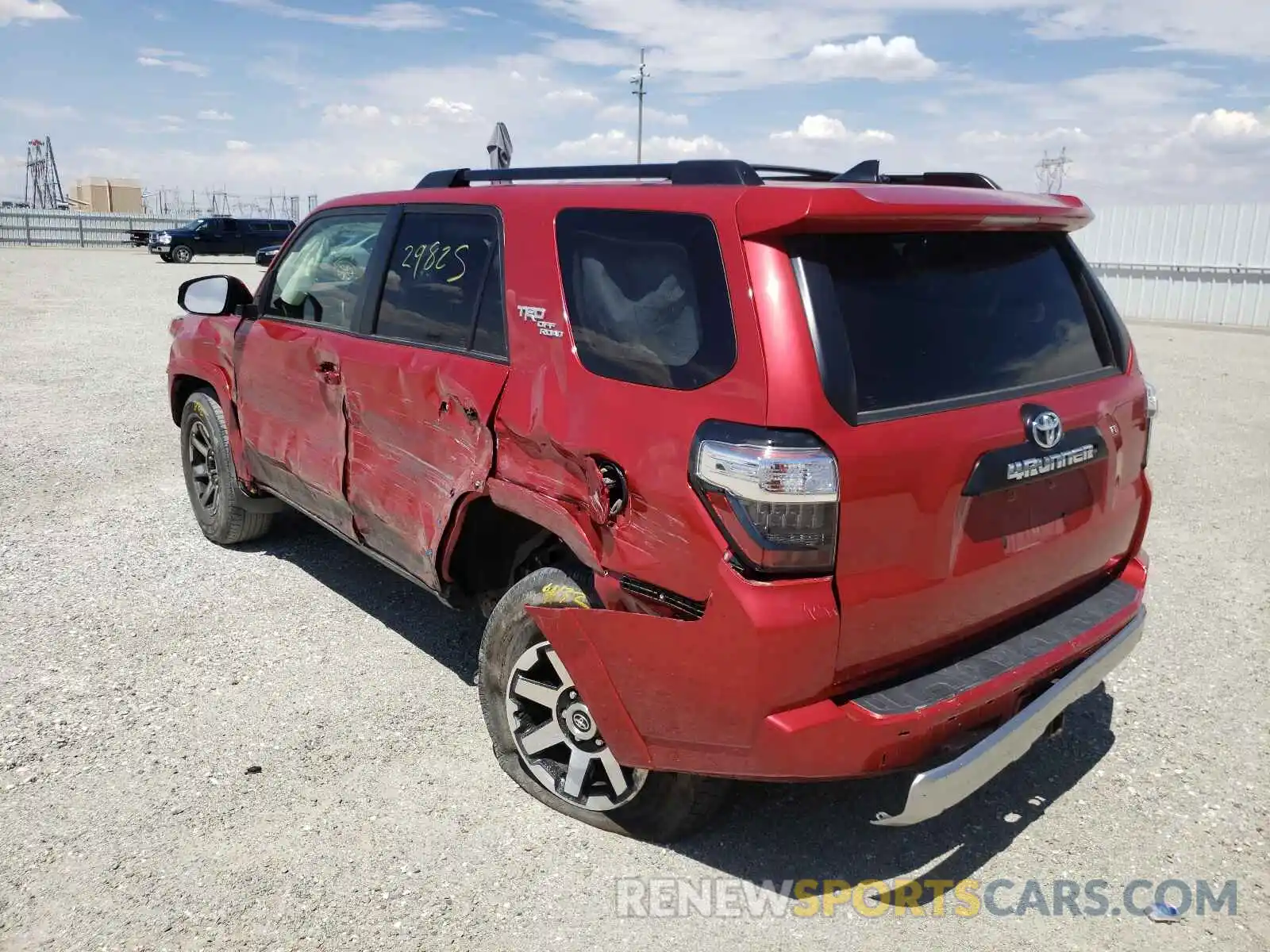 3 Photograph of a damaged car JTEBU5JR5K5616625 TOYOTA 4RUNNER 2019