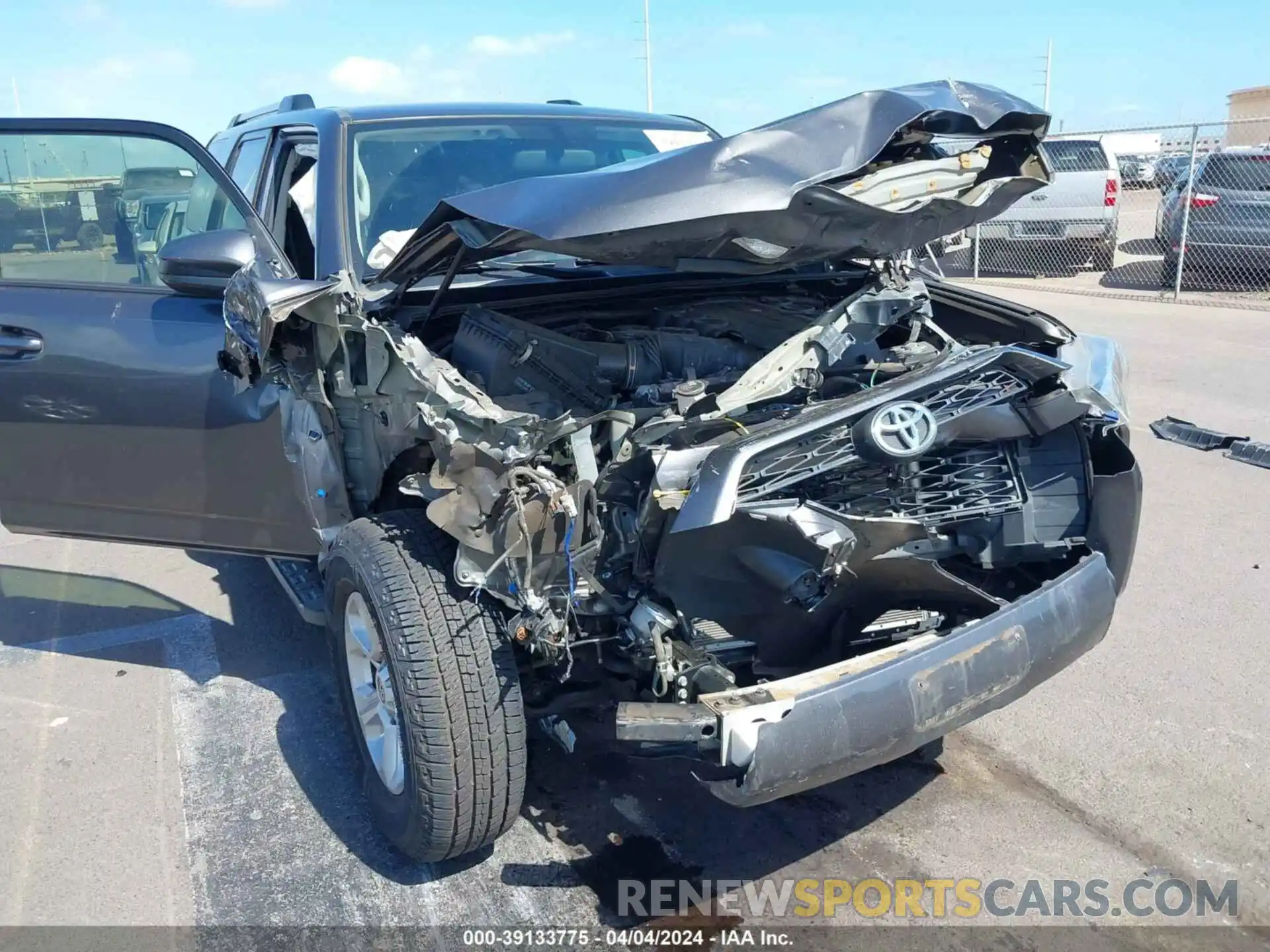 6 Фотография поврежденного автомобиля JTEBU5JR5K5618231 TOYOTA 4RUNNER 2019