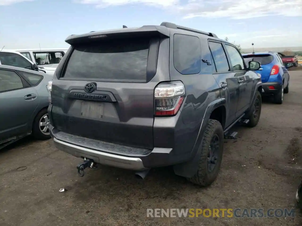 4 Photograph of a damaged car JTEBU5JR5K5619069 TOYOTA 4RUNNER 2019