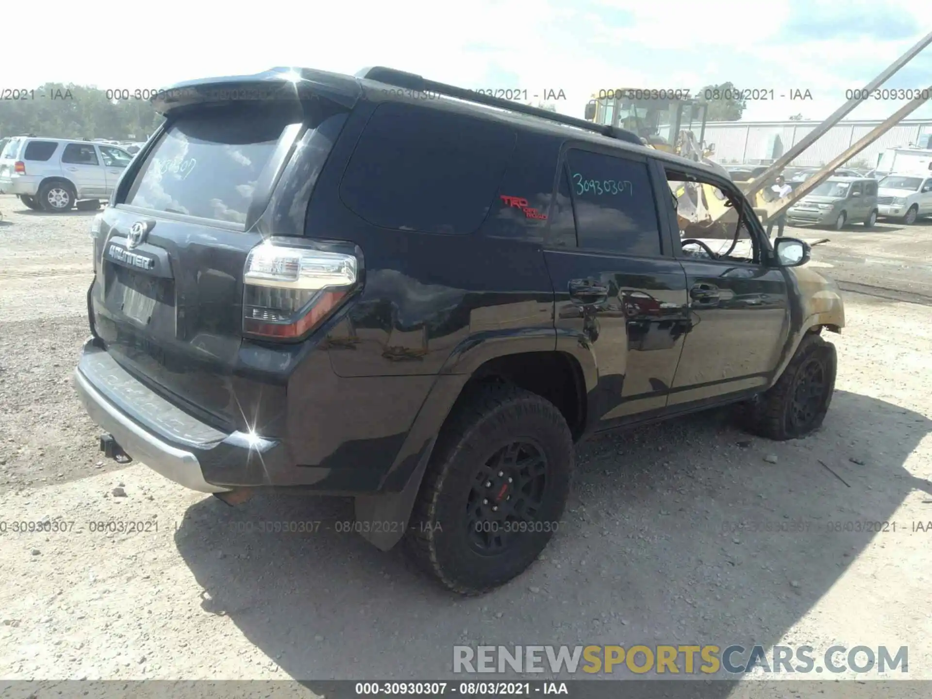 4 Фотография поврежденного автомобиля JTEBU5JR5K5620626 TOYOTA 4RUNNER 2019