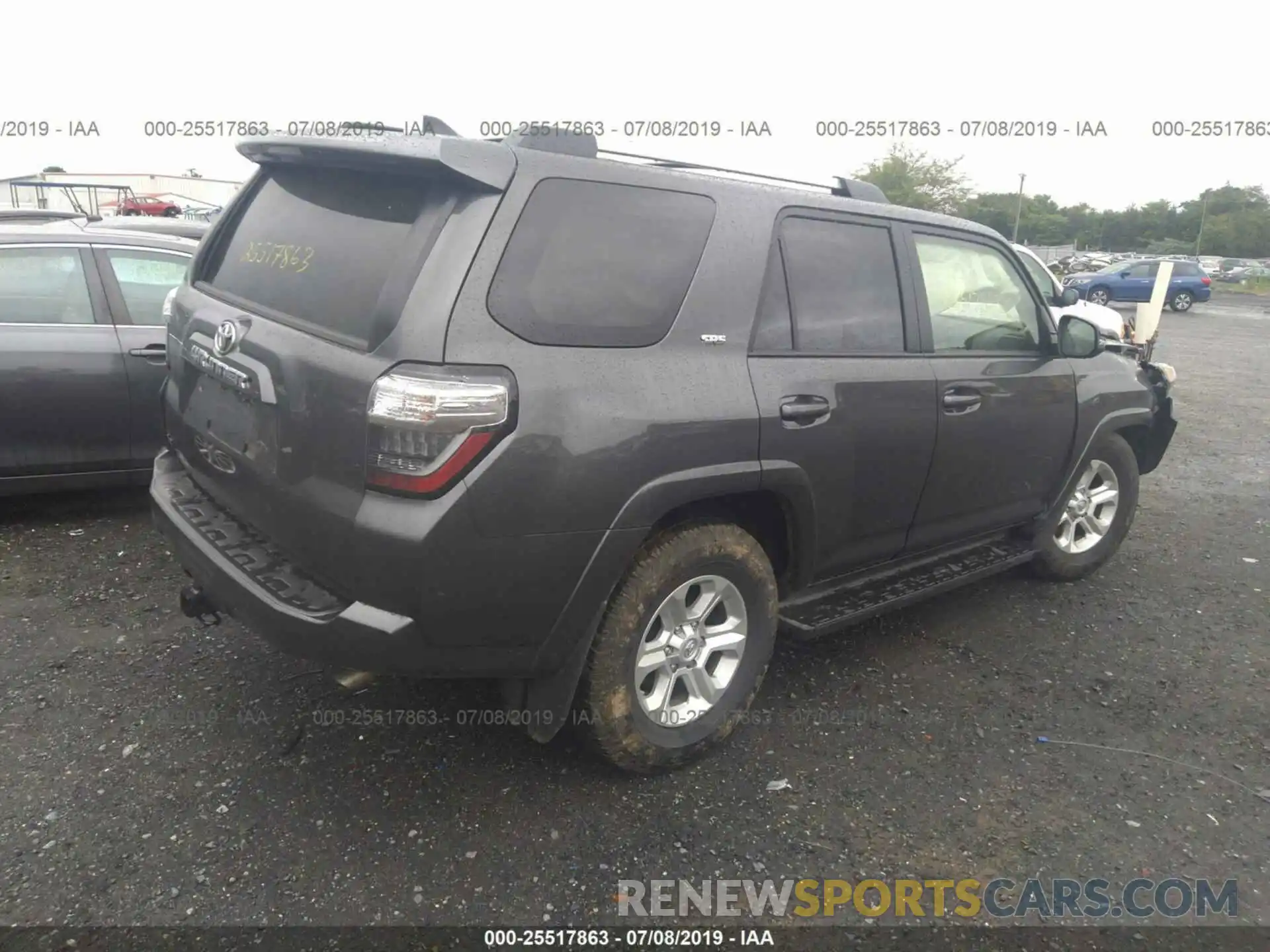 4 Photograph of a damaged car JTEBU5JR5K5622991 TOYOTA 4RUNNER 2019