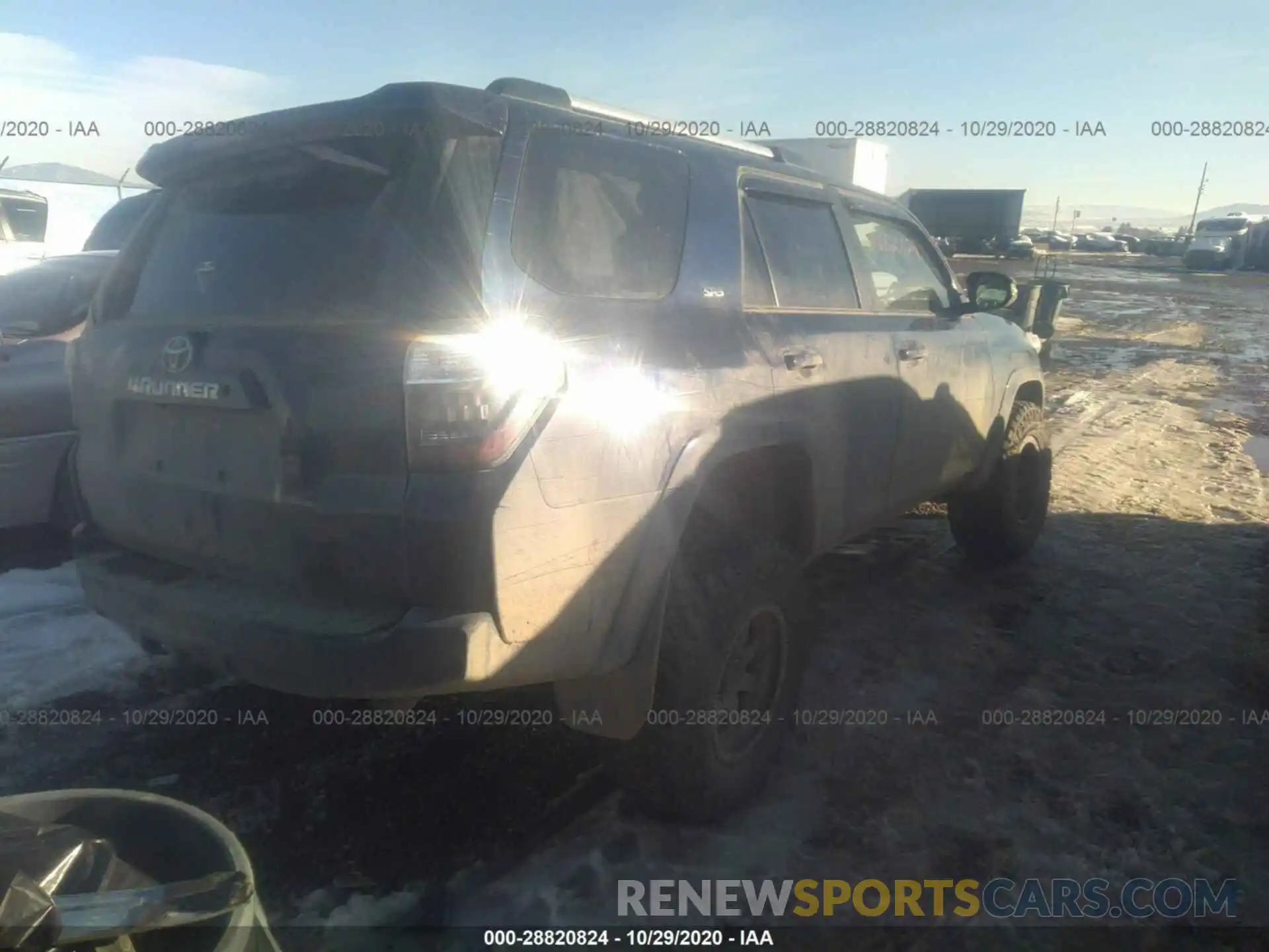 4 Photograph of a damaged car JTEBU5JR5K5624241 TOYOTA 4RUNNER 2019