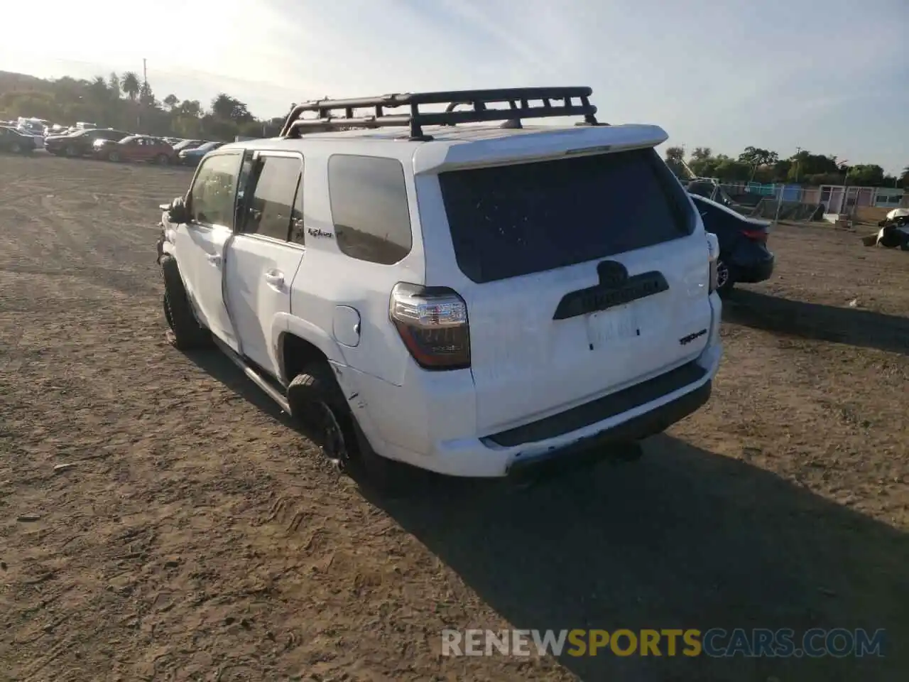 3 Фотография поврежденного автомобиля JTEBU5JR5K5627625 TOYOTA 4RUNNER 2019