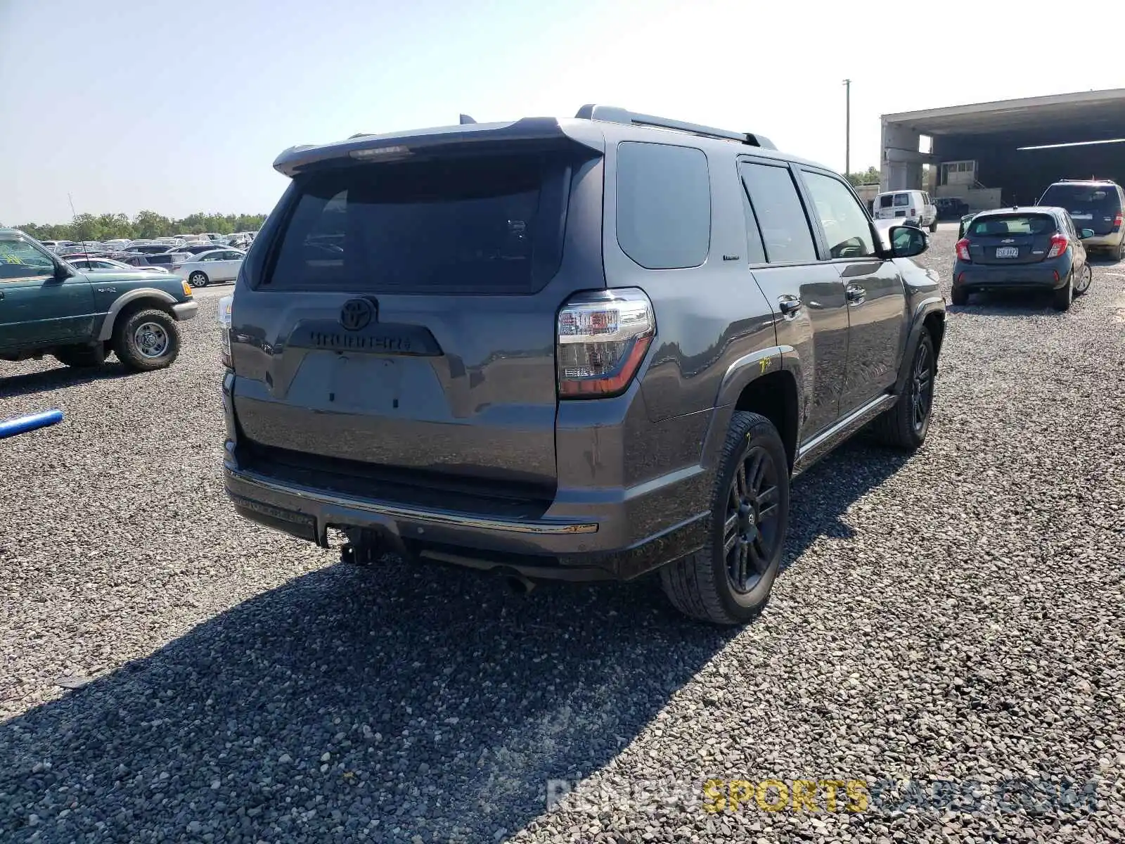 4 Фотография поврежденного автомобиля JTEBU5JR5K5630024 TOYOTA 4RUNNER 2019