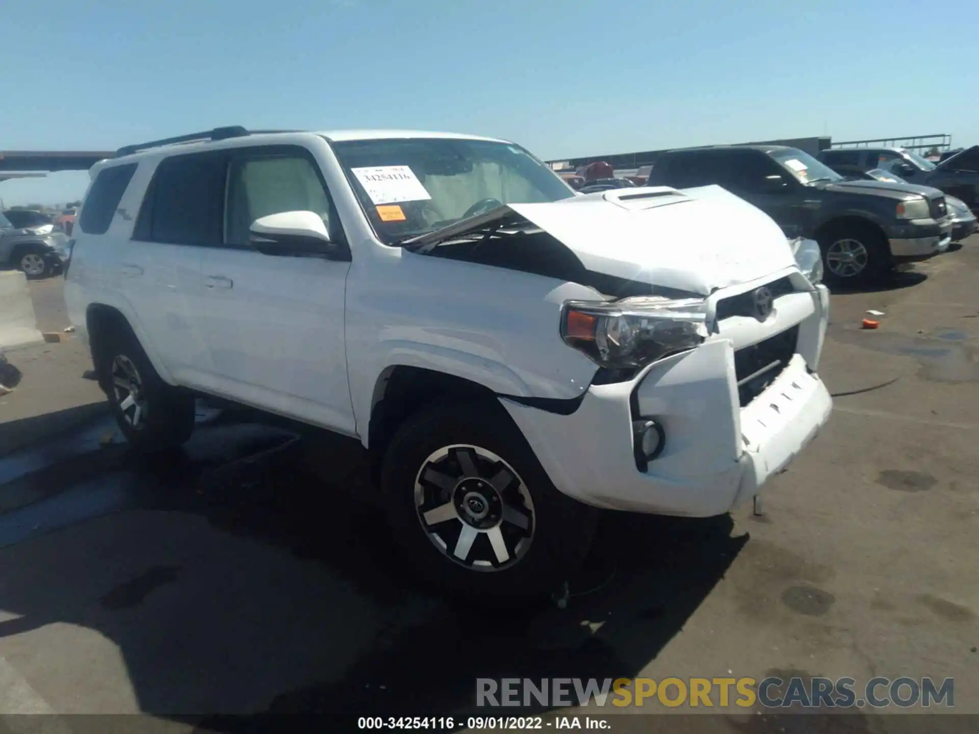 1 Photograph of a damaged car JTEBU5JR5K5636390 TOYOTA 4RUNNER 2019