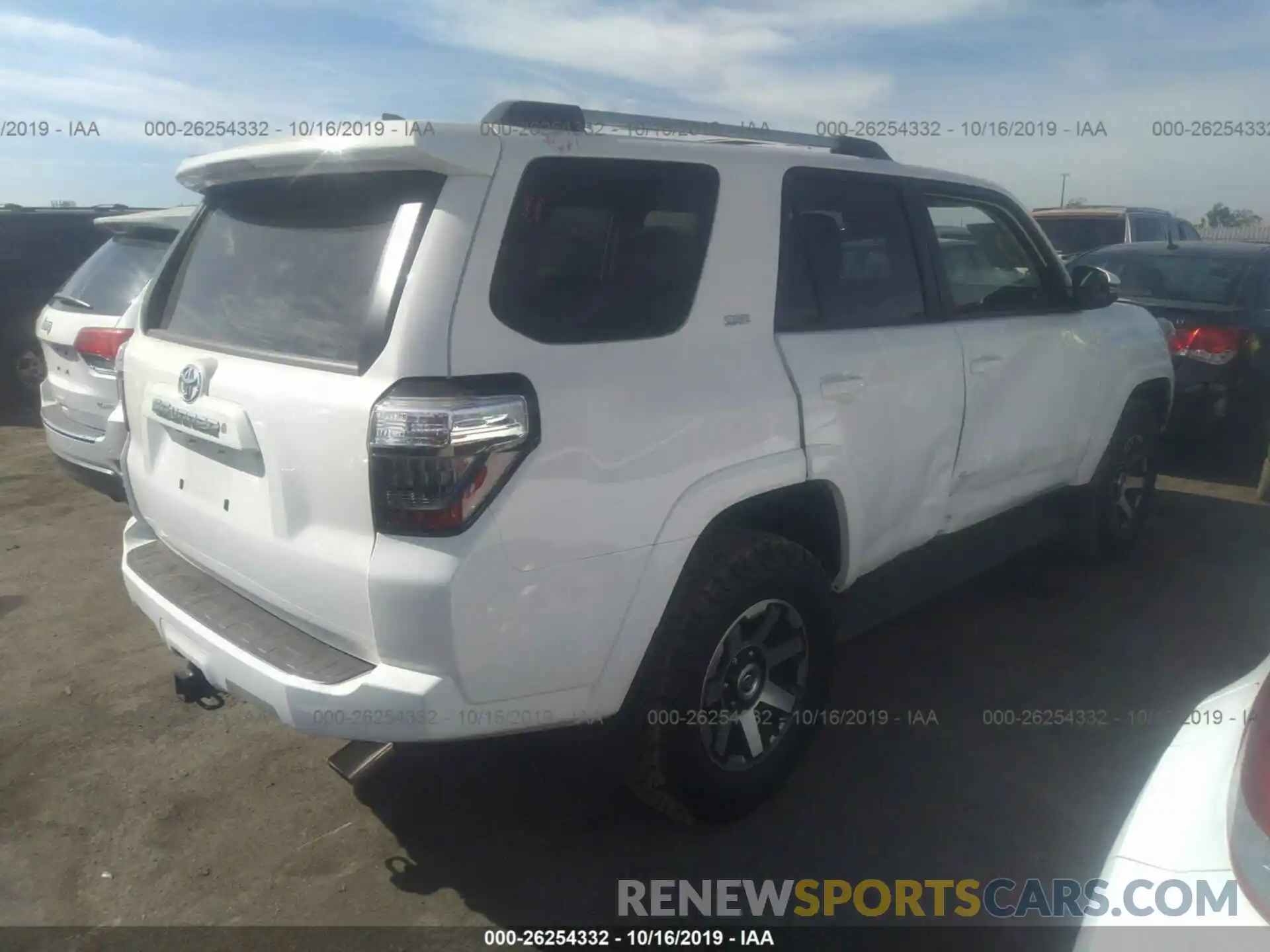 4 Фотография поврежденного автомобиля JTEBU5JR5K5643906 TOYOTA 4RUNNER 2019