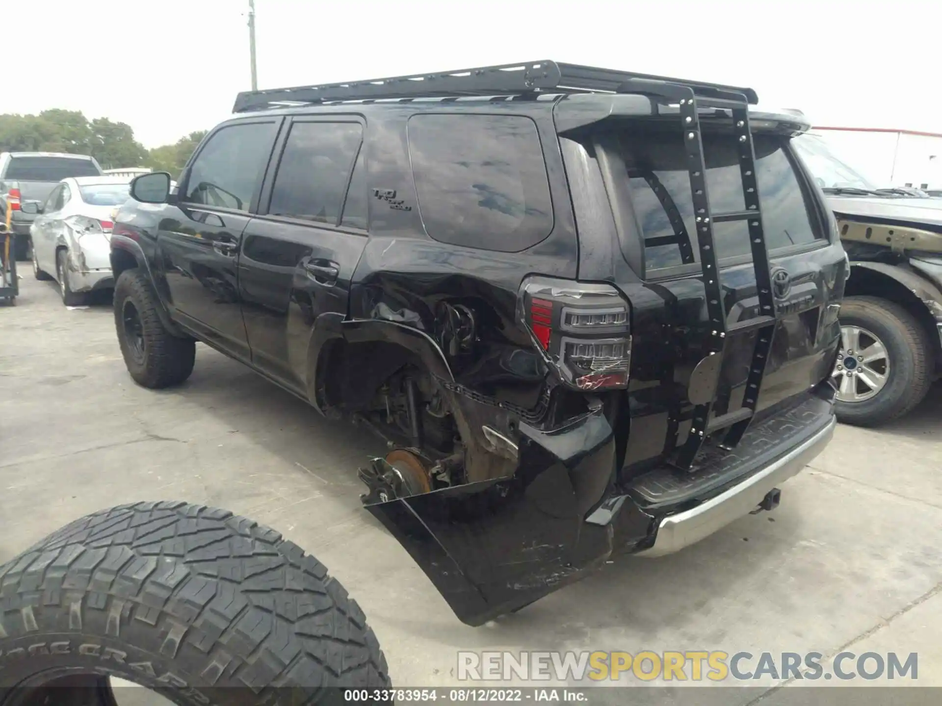 3 Photograph of a damaged car JTEBU5JR5K5644683 TOYOTA 4RUNNER 2019