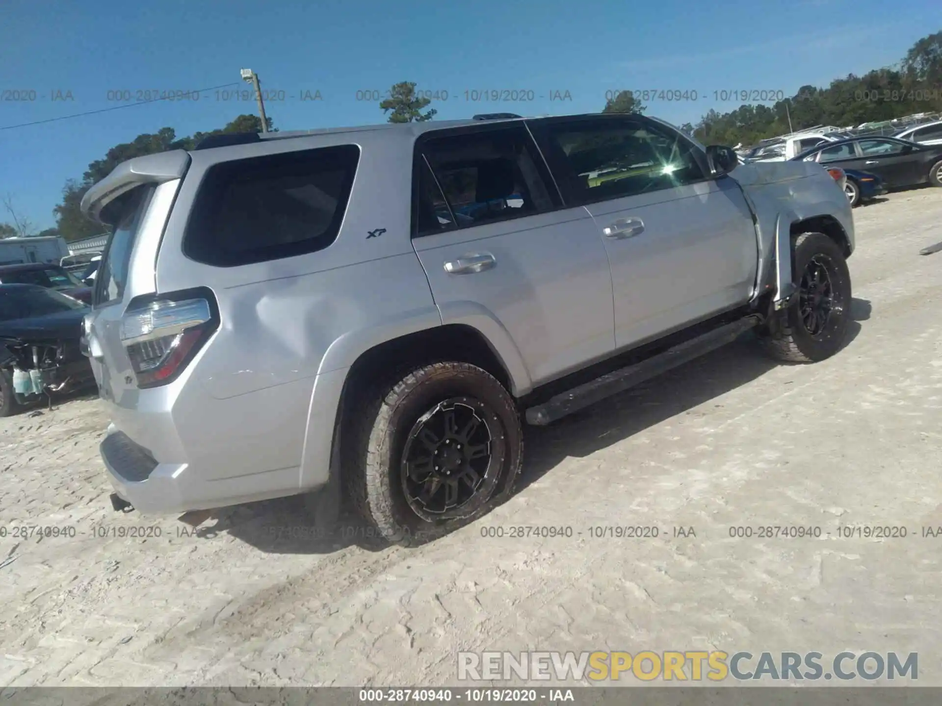 4 Фотография поврежденного автомобиля JTEBU5JR5K5650404 TOYOTA 4RUNNER 2019