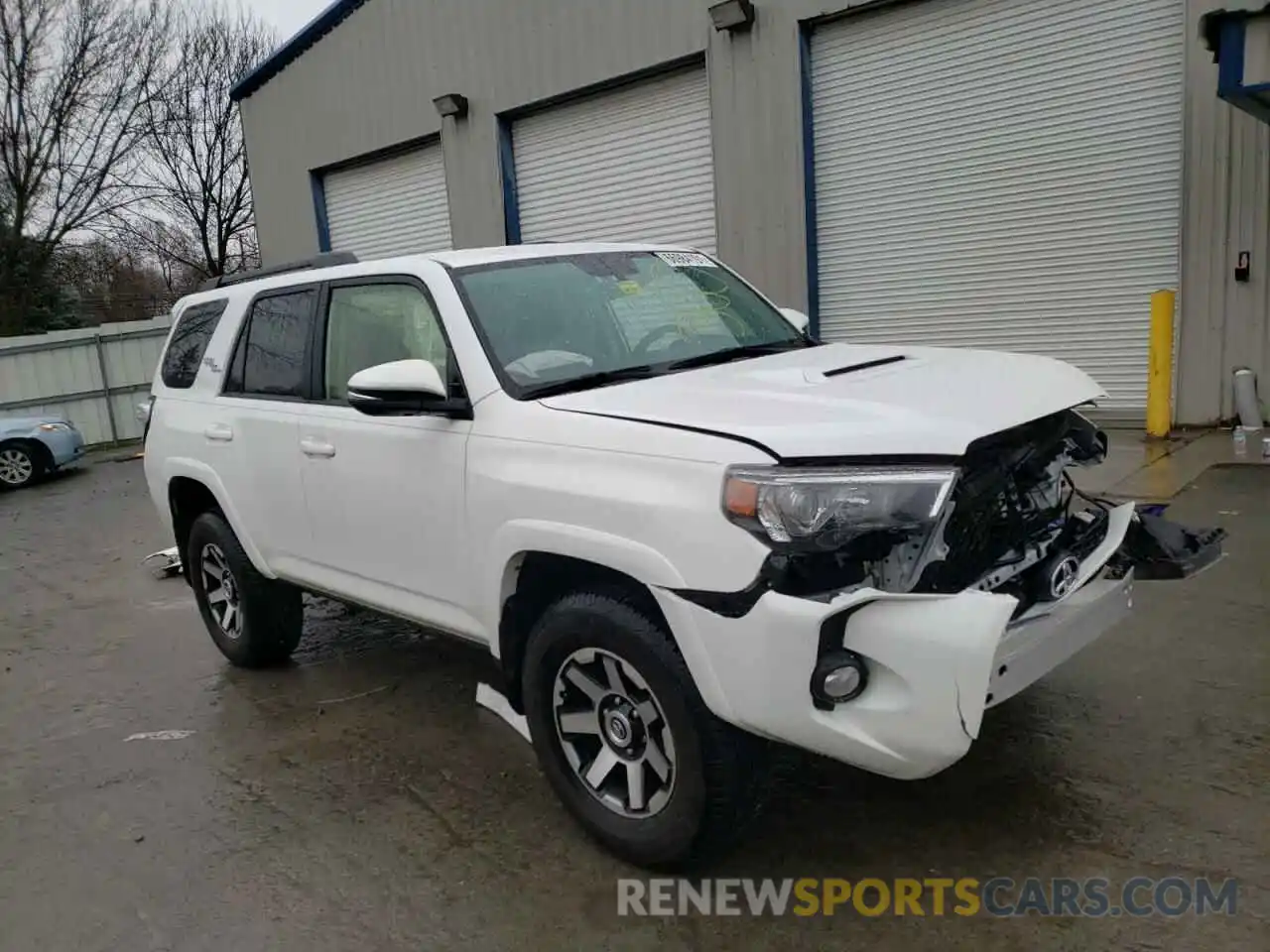 1 Photograph of a damaged car JTEBU5JR5K5652010 TOYOTA 4RUNNER 2019