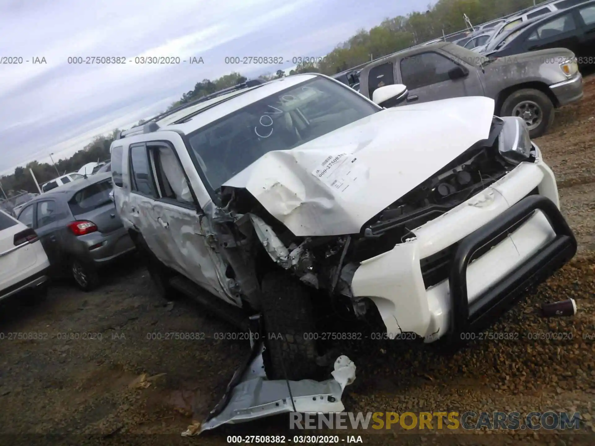 1 Photograph of a damaged car JTEBU5JR5K5652167 TOYOTA 4RUNNER 2019