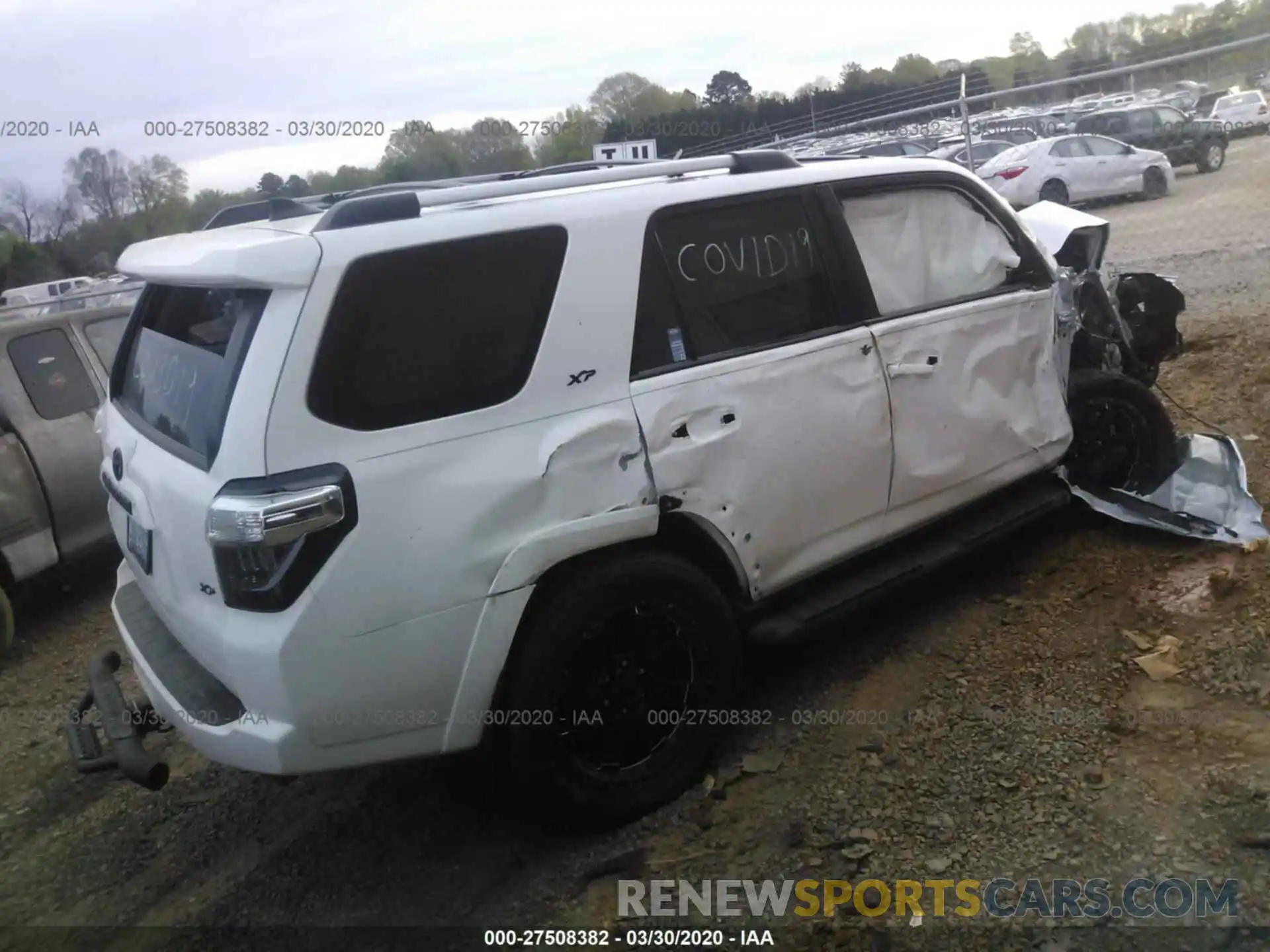 4 Photograph of a damaged car JTEBU5JR5K5652167 TOYOTA 4RUNNER 2019