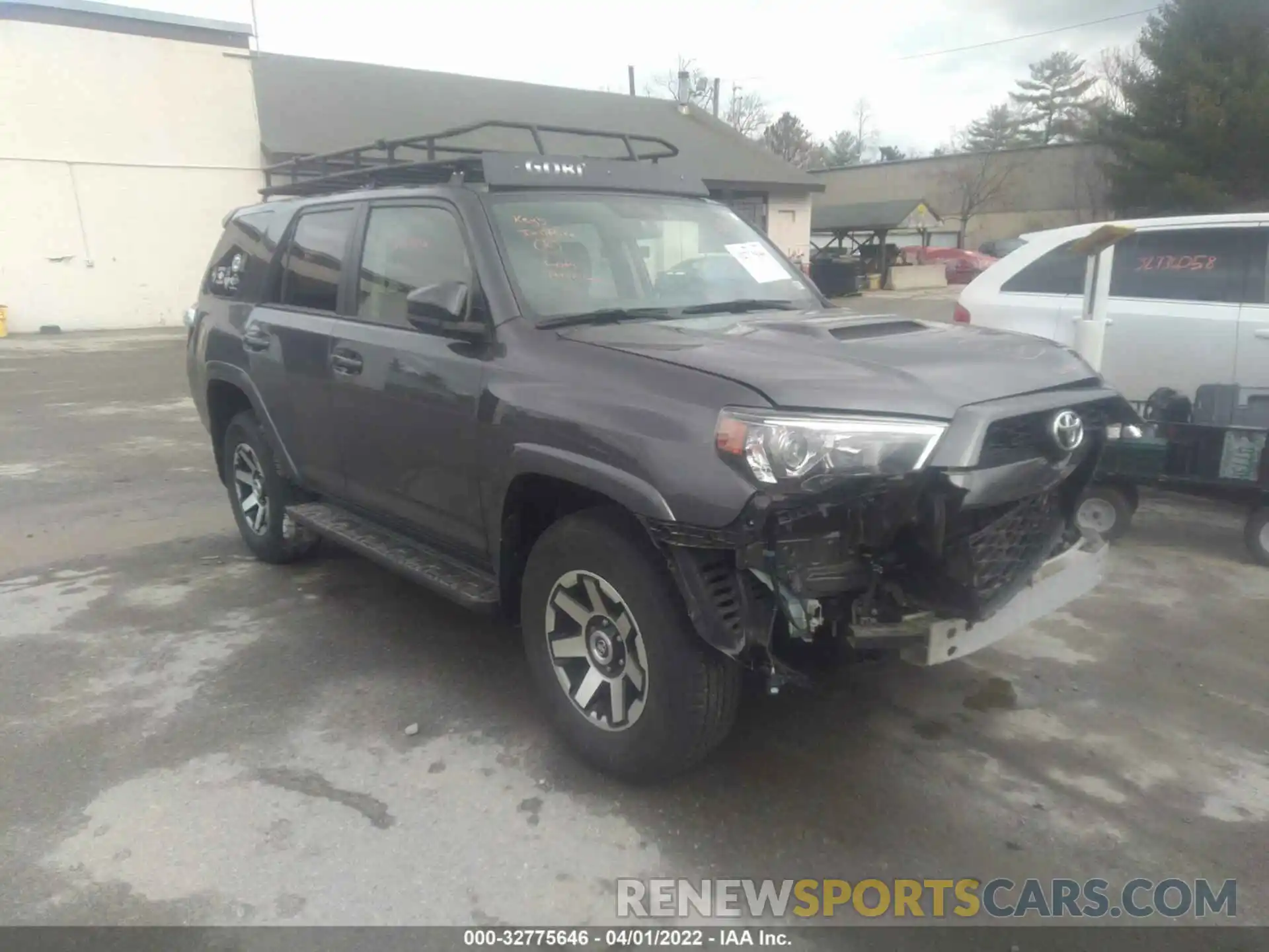 1 Photograph of a damaged car JTEBU5JR5K5652380 TOYOTA 4RUNNER 2019