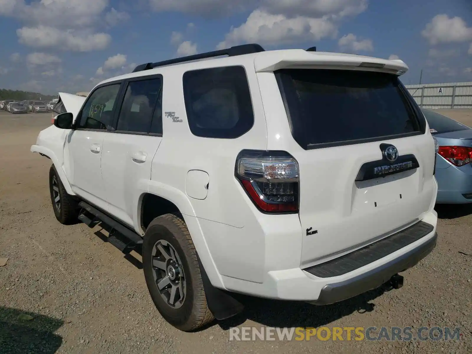 3 Фотография поврежденного автомобиля JTEBU5JR5K5654291 TOYOTA 4RUNNER 2019