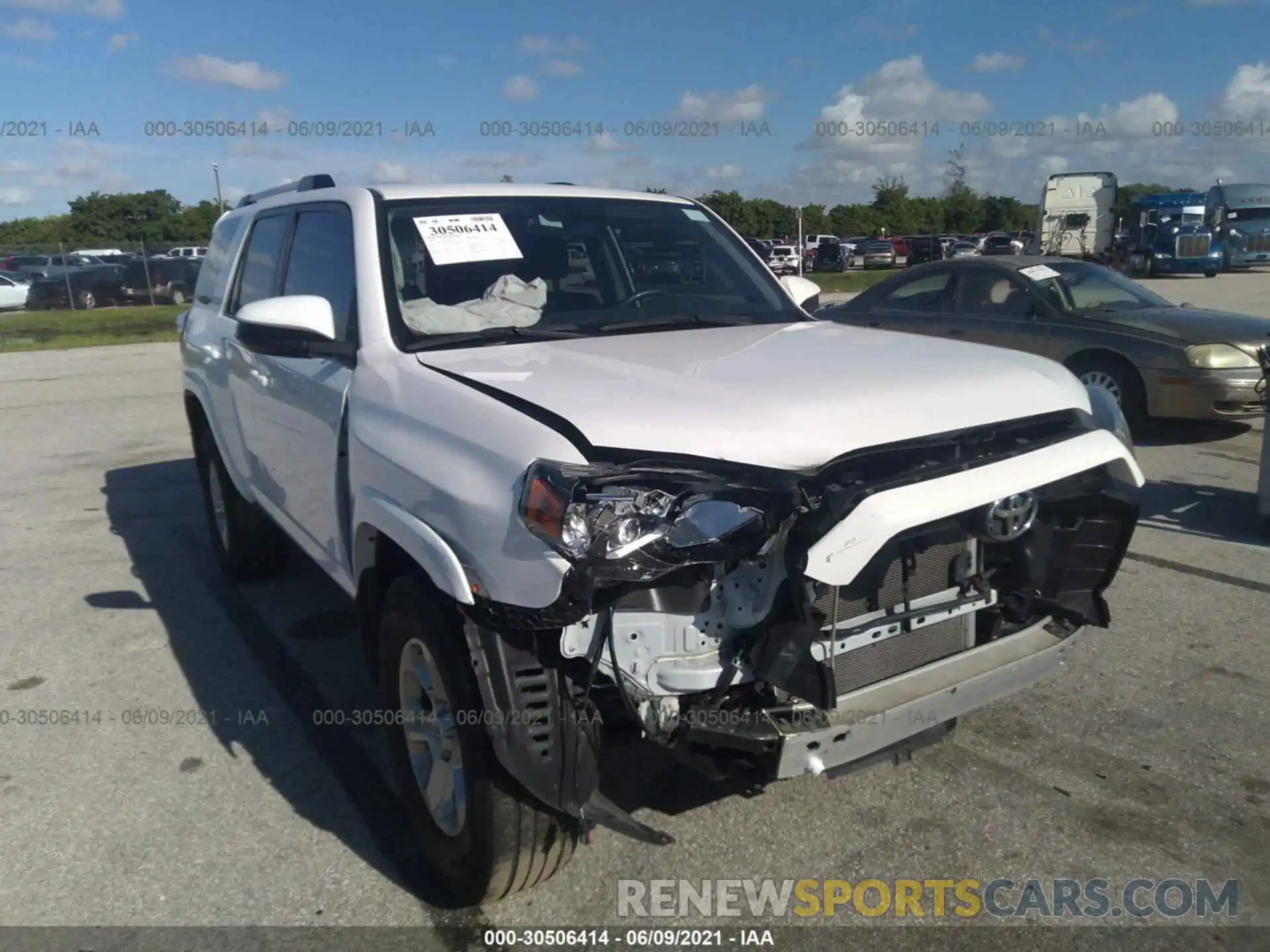 6 Photograph of a damaged car JTEBU5JR5K5656042 TOYOTA 4RUNNER 2019