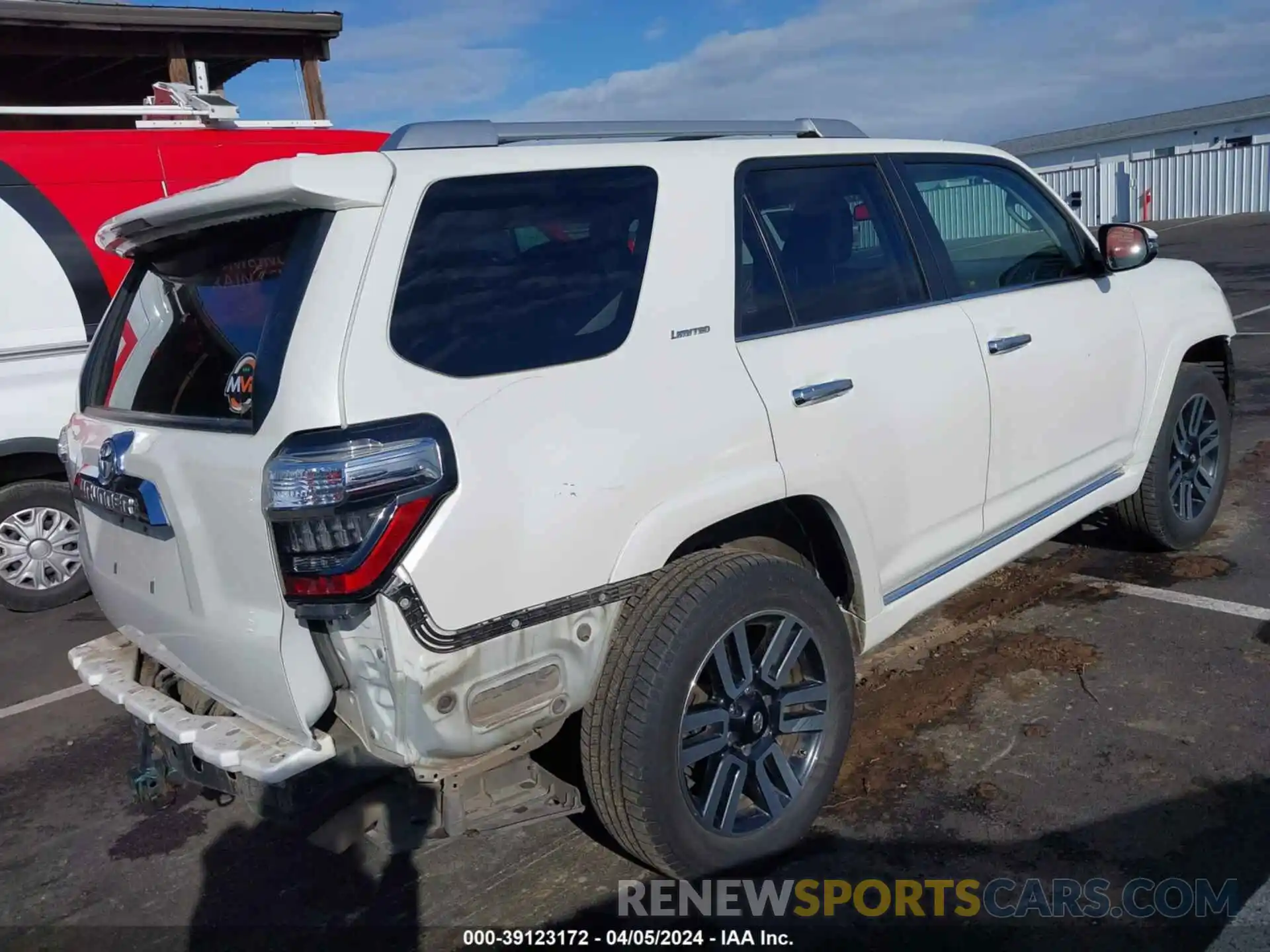 4 Photograph of a damaged car JTEBU5JR5K5657501 TOYOTA 4RUNNER 2019