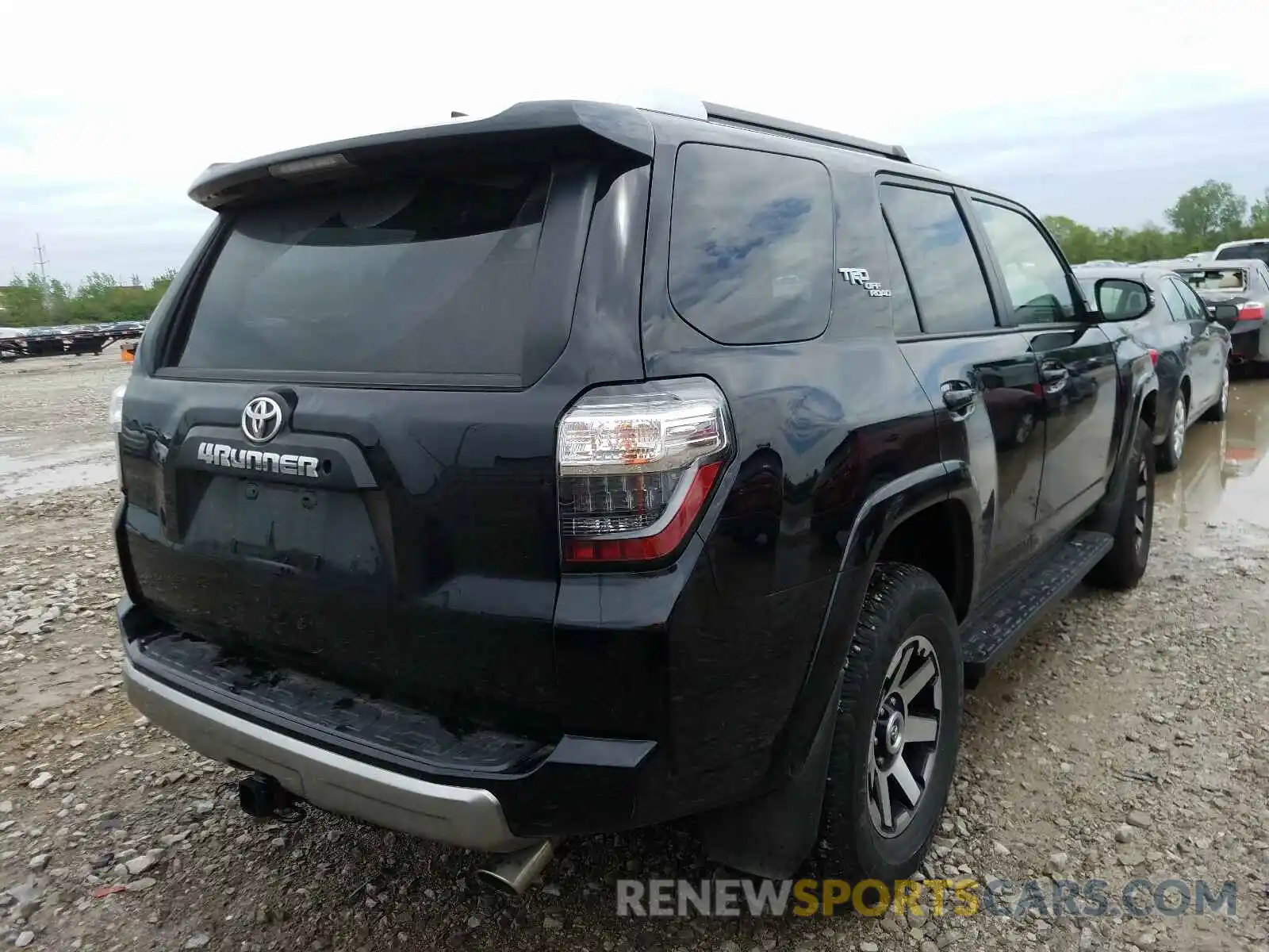 4 Фотография поврежденного автомобиля JTEBU5JR5K5658096 TOYOTA 4RUNNER 2019