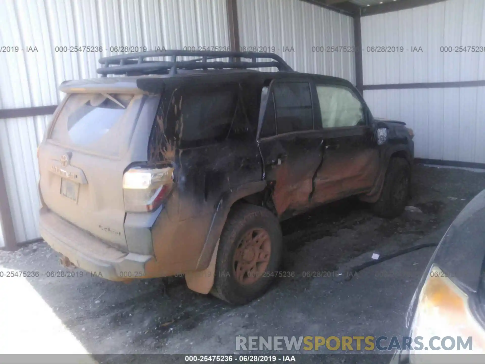 4 Photograph of a damaged car JTEBU5JR5K5665470 TOYOTA 4RUNNER 2019