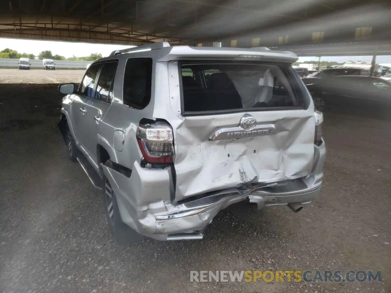 3 Photograph of a damaged car JTEBU5JR5K5668188 TOYOTA 4RUNNER 2019