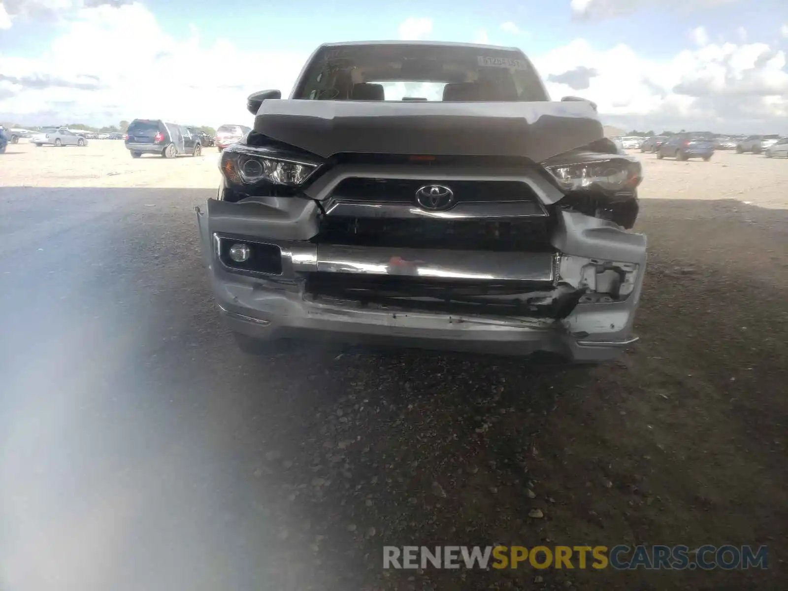 9 Photograph of a damaged car JTEBU5JR5K5668188 TOYOTA 4RUNNER 2019