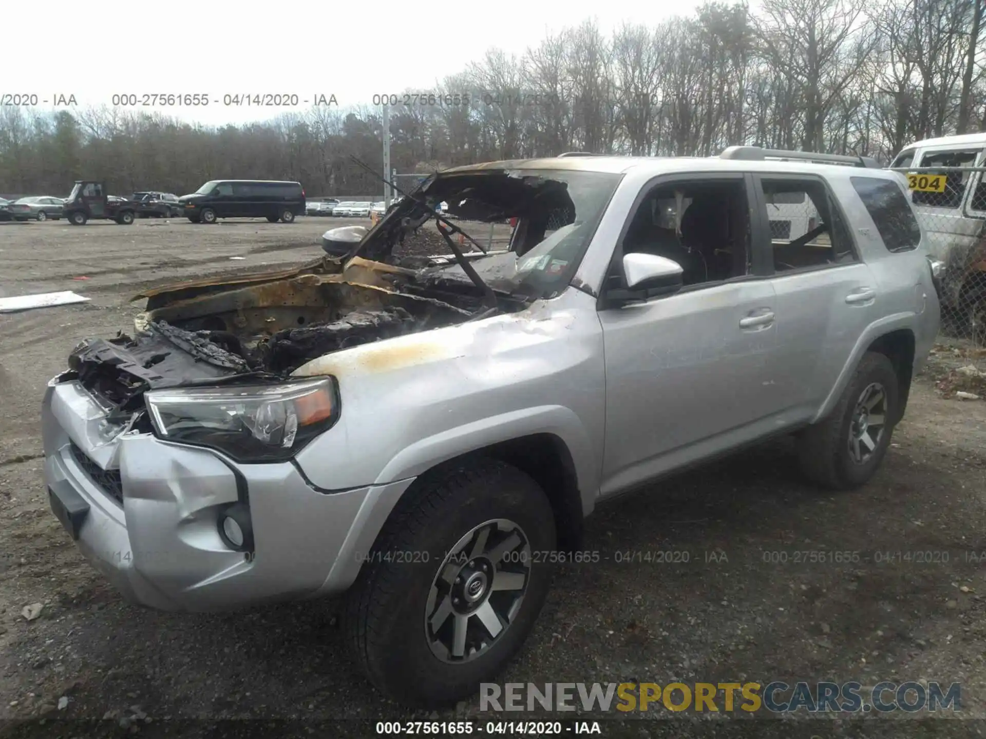 2 Photograph of a damaged car JTEBU5JR5K5670622 TOYOTA 4RUNNER 2019