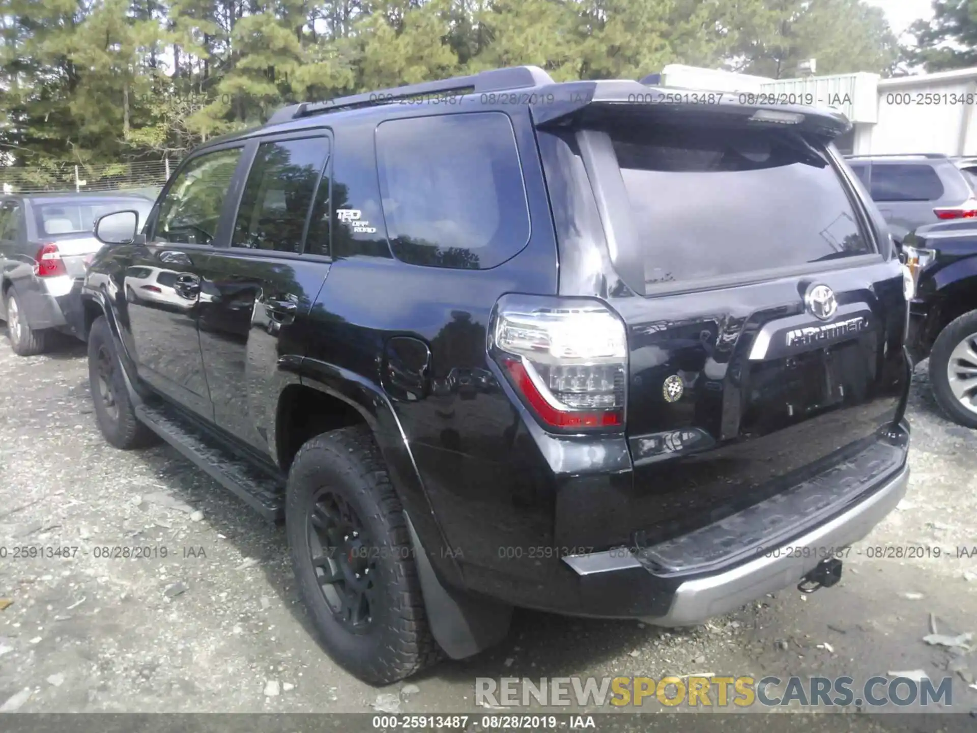 3 Photograph of a damaged car JTEBU5JR5K5671253 TOYOTA 4RUNNER 2019