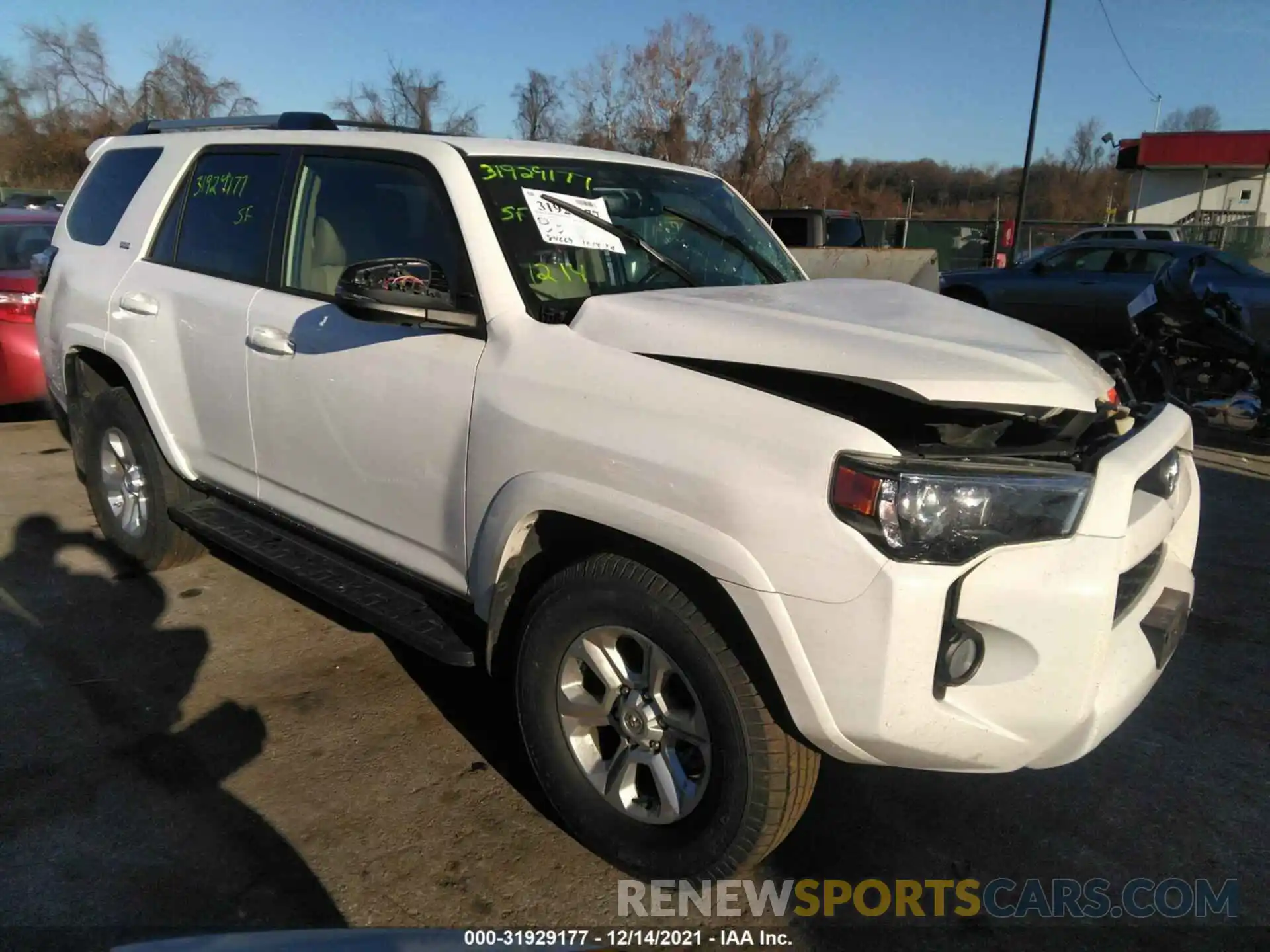 1 Photograph of a damaged car JTEBU5JR5K5675285 TOYOTA 4RUNNER 2019