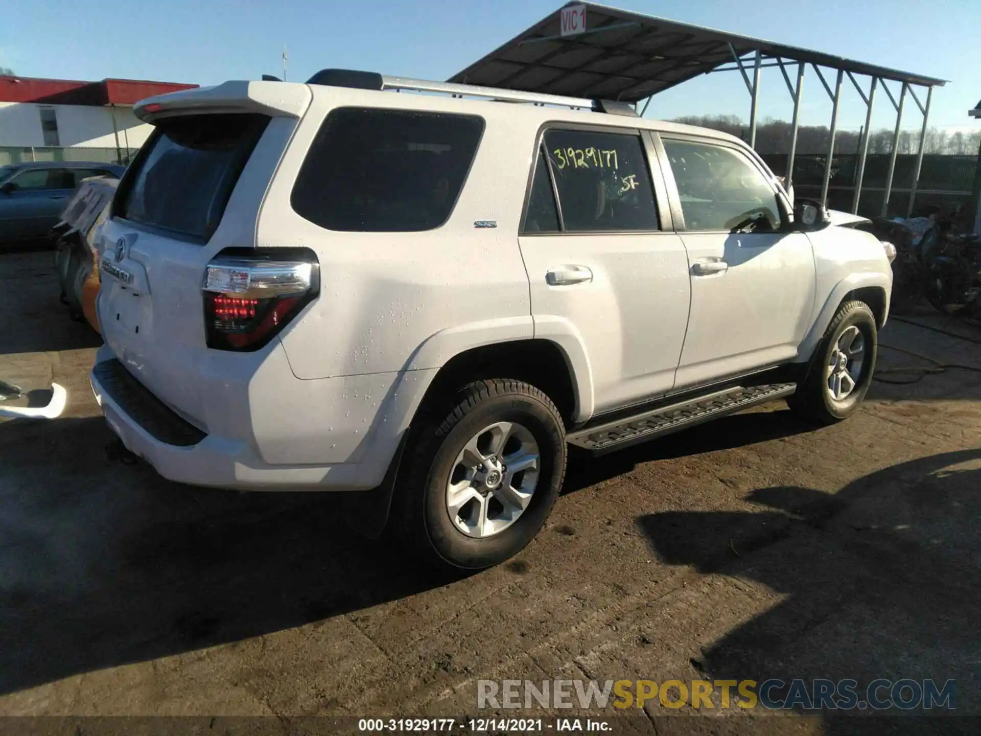 4 Photograph of a damaged car JTEBU5JR5K5675285 TOYOTA 4RUNNER 2019