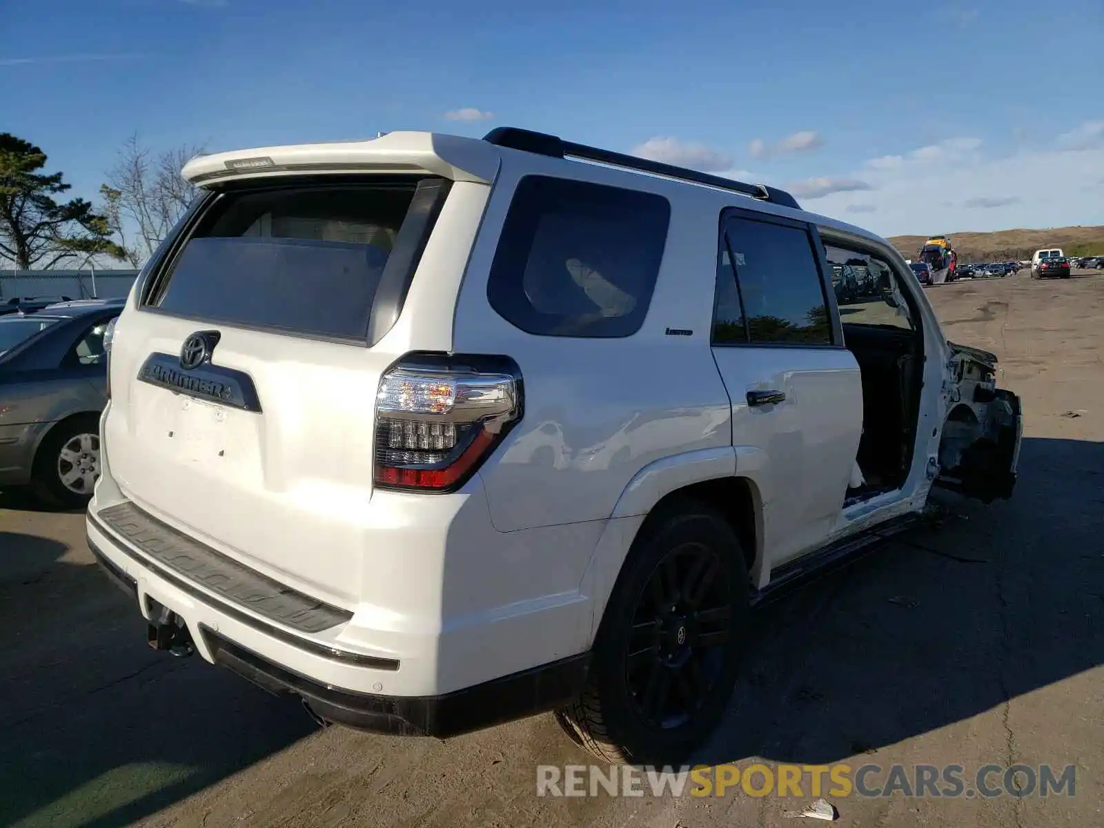 4 Фотография поврежденного автомобиля JTEBU5JR5K5677795 TOYOTA 4RUNNER 2019