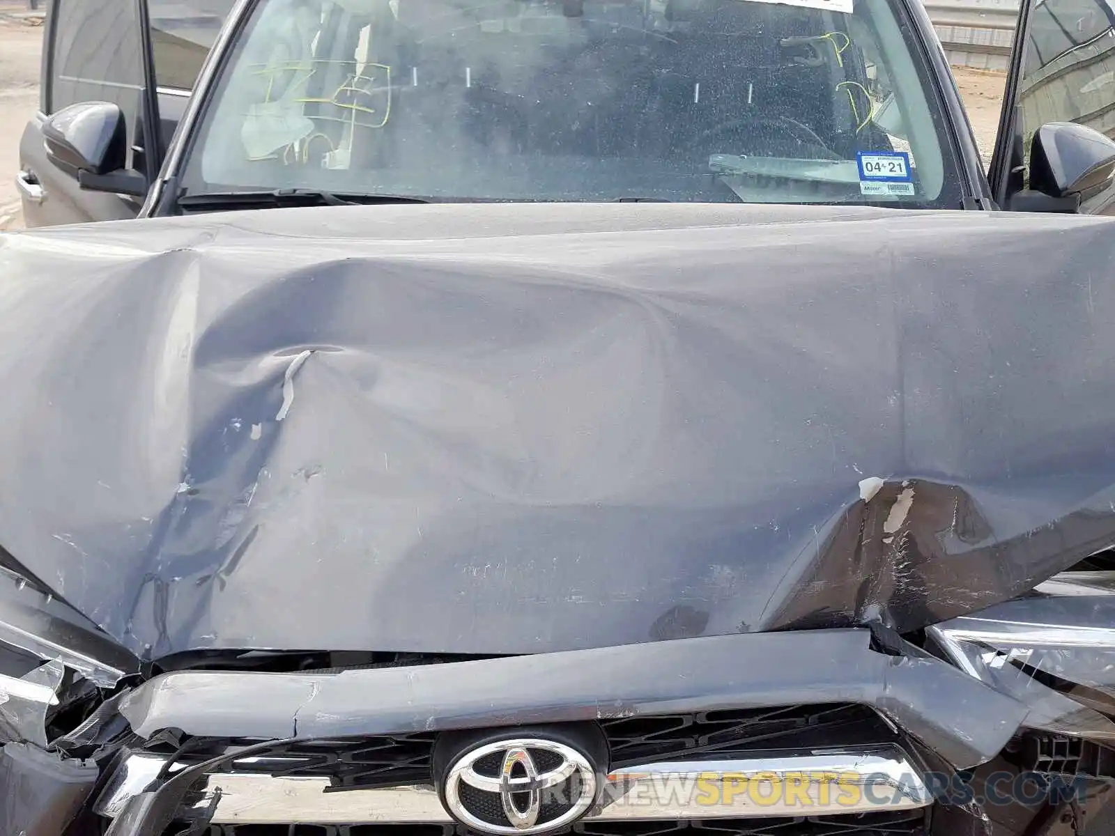 7 Photograph of a damaged car JTEBU5JR5K5680602 TOYOTA 4RUNNER 2019