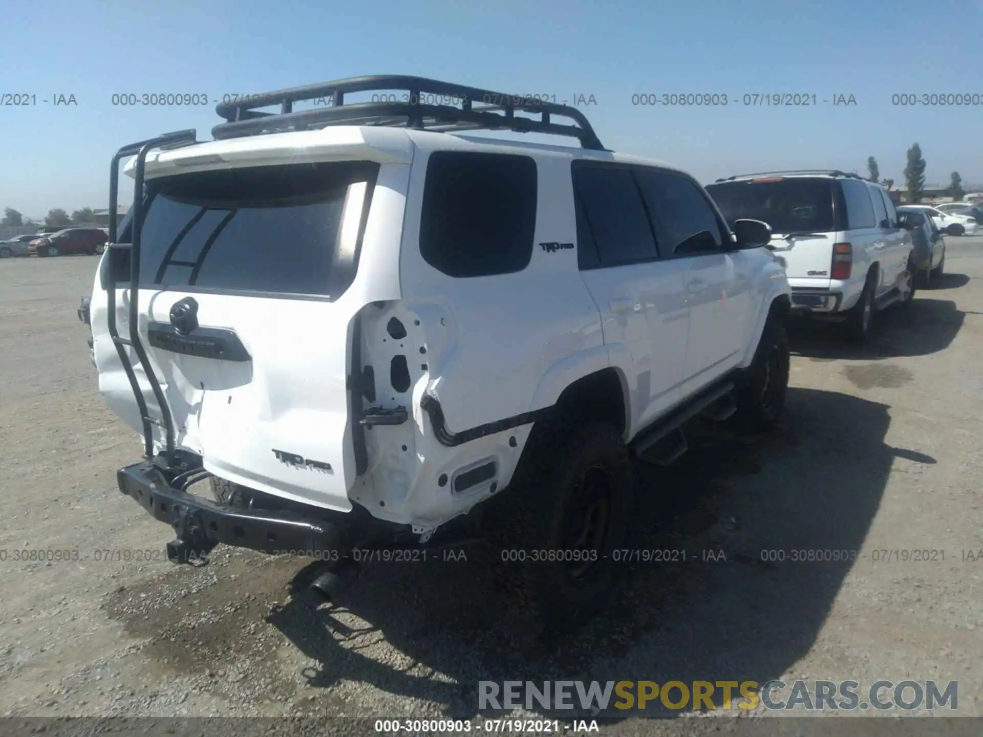 4 Photograph of a damaged car JTEBU5JR5K5688084 TOYOTA 4RUNNER 2019