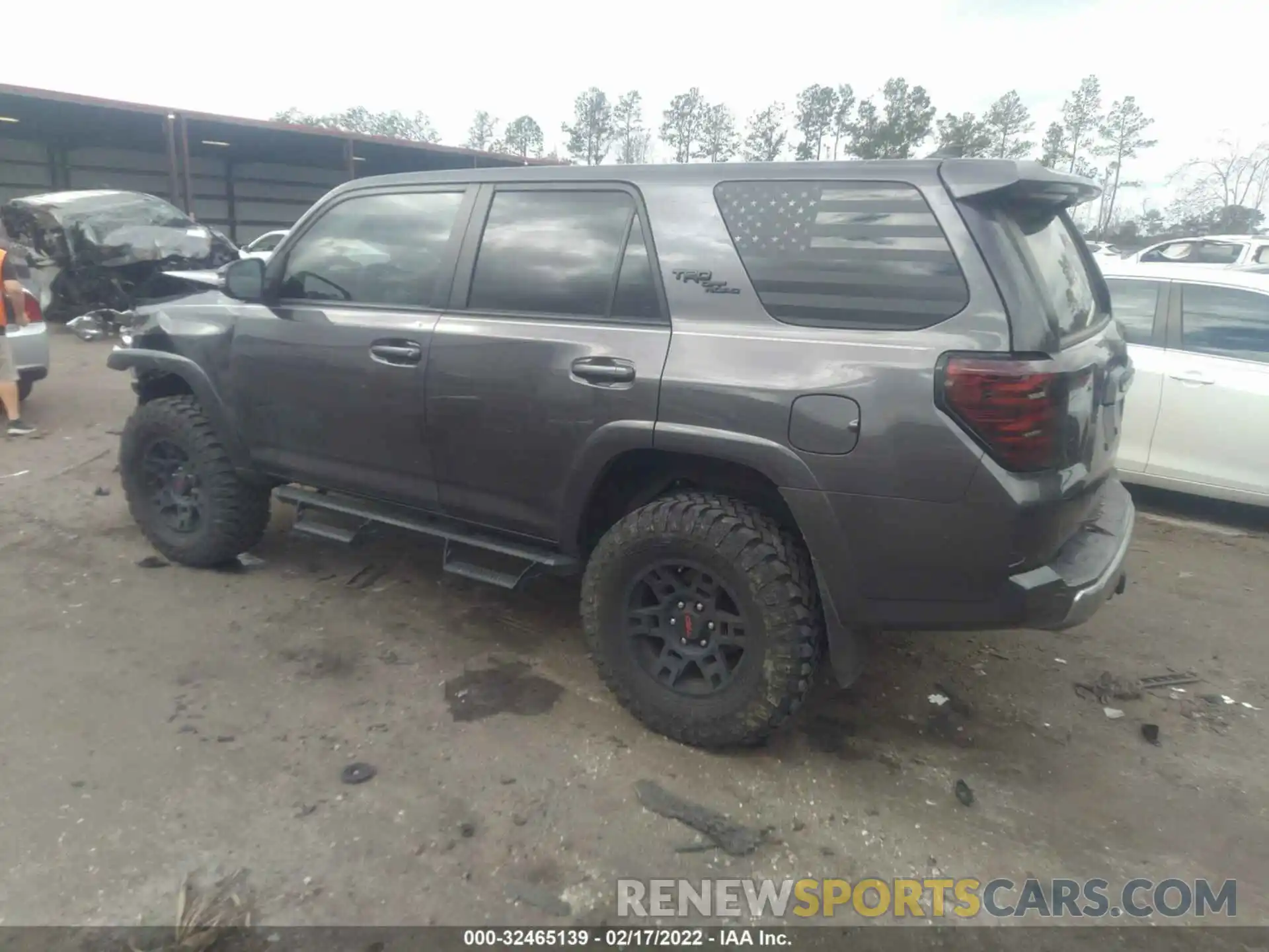 3 Фотография поврежденного автомобиля JTEBU5JR5K5690921 TOYOTA 4RUNNER 2019