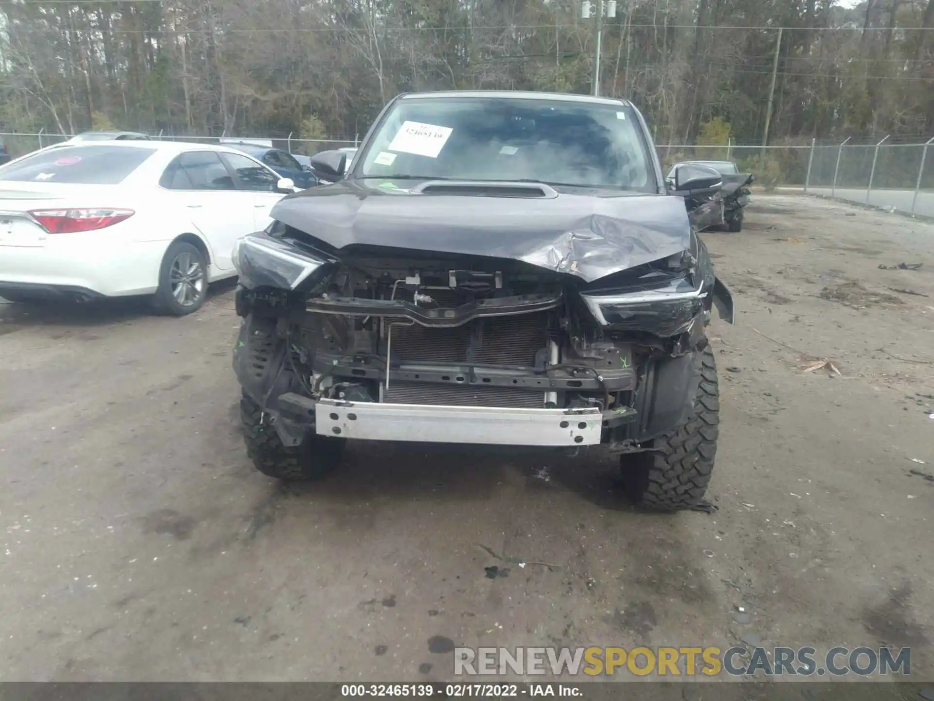 6 Photograph of a damaged car JTEBU5JR5K5690921 TOYOTA 4RUNNER 2019