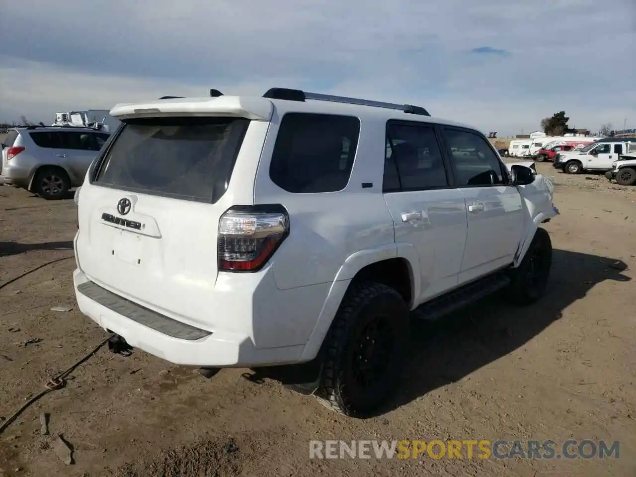 4 Фотография поврежденного автомобиля JTEBU5JR5K5692720 TOYOTA 4RUNNER 2019