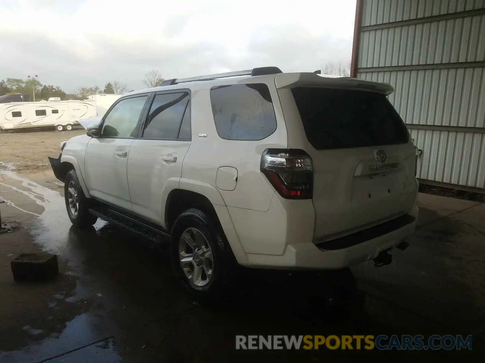 3 Photograph of a damaged car JTEBU5JR5K5692779 TOYOTA 4RUNNER 2019