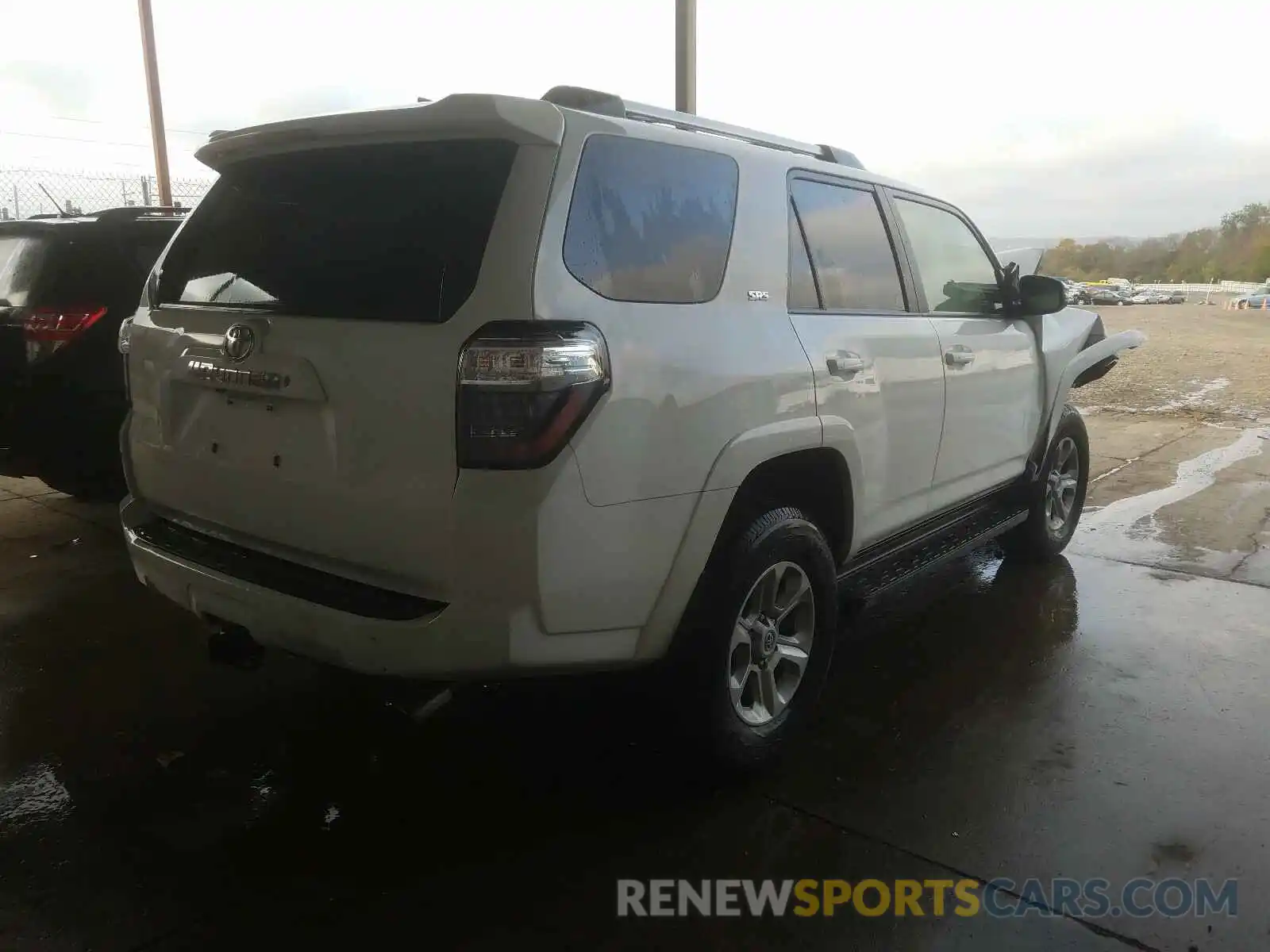 4 Фотография поврежденного автомобиля JTEBU5JR5K5692779 TOYOTA 4RUNNER 2019