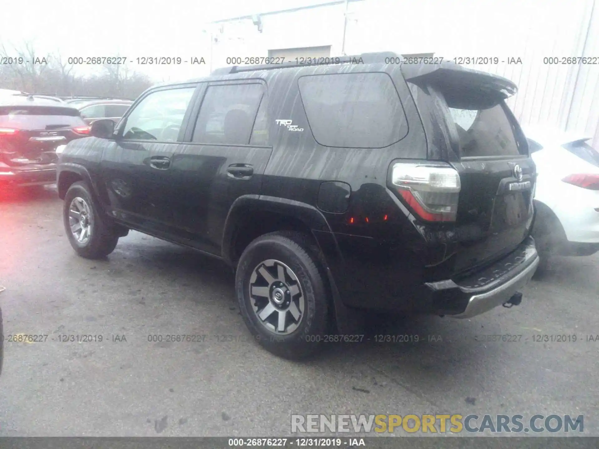 3 Фотография поврежденного автомобиля JTEBU5JR5K5693155 TOYOTA 4RUNNER 2019