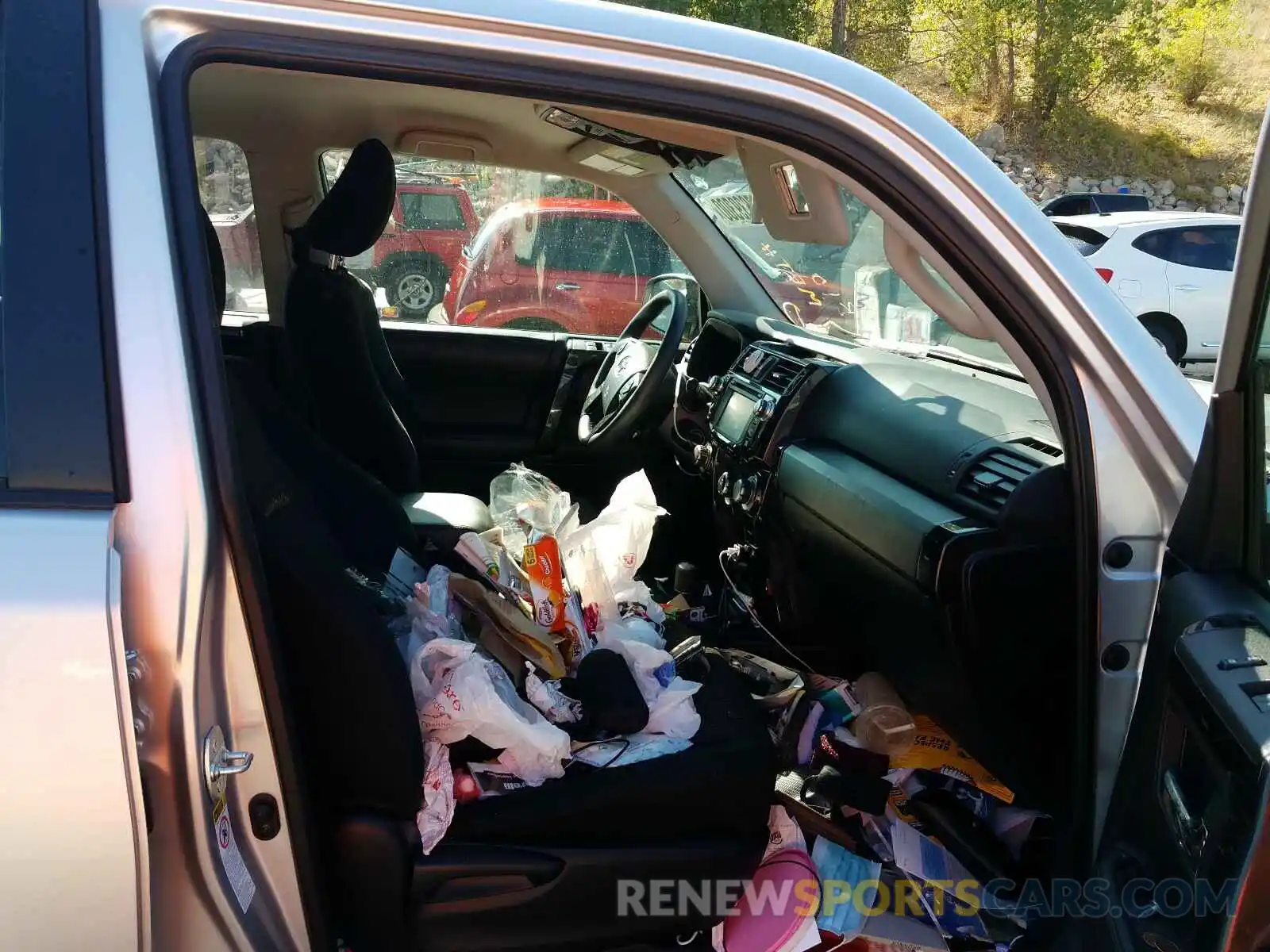 5 Photograph of a damaged car JTEBU5JR5K5703599 TOYOTA 4RUNNER 2019