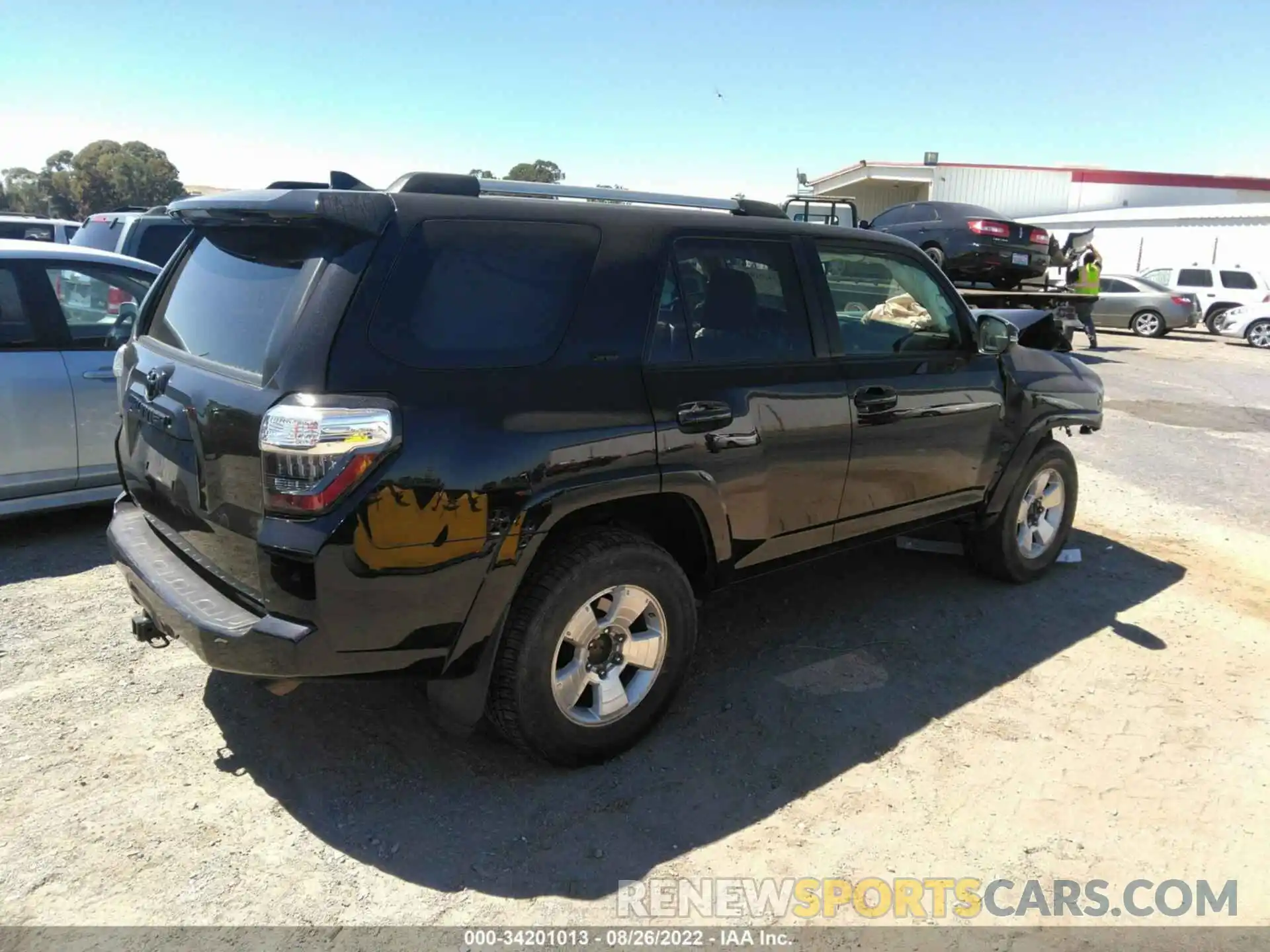 4 Photograph of a damaged car JTEBU5JR5K5704560 TOYOTA 4RUNNER 2019