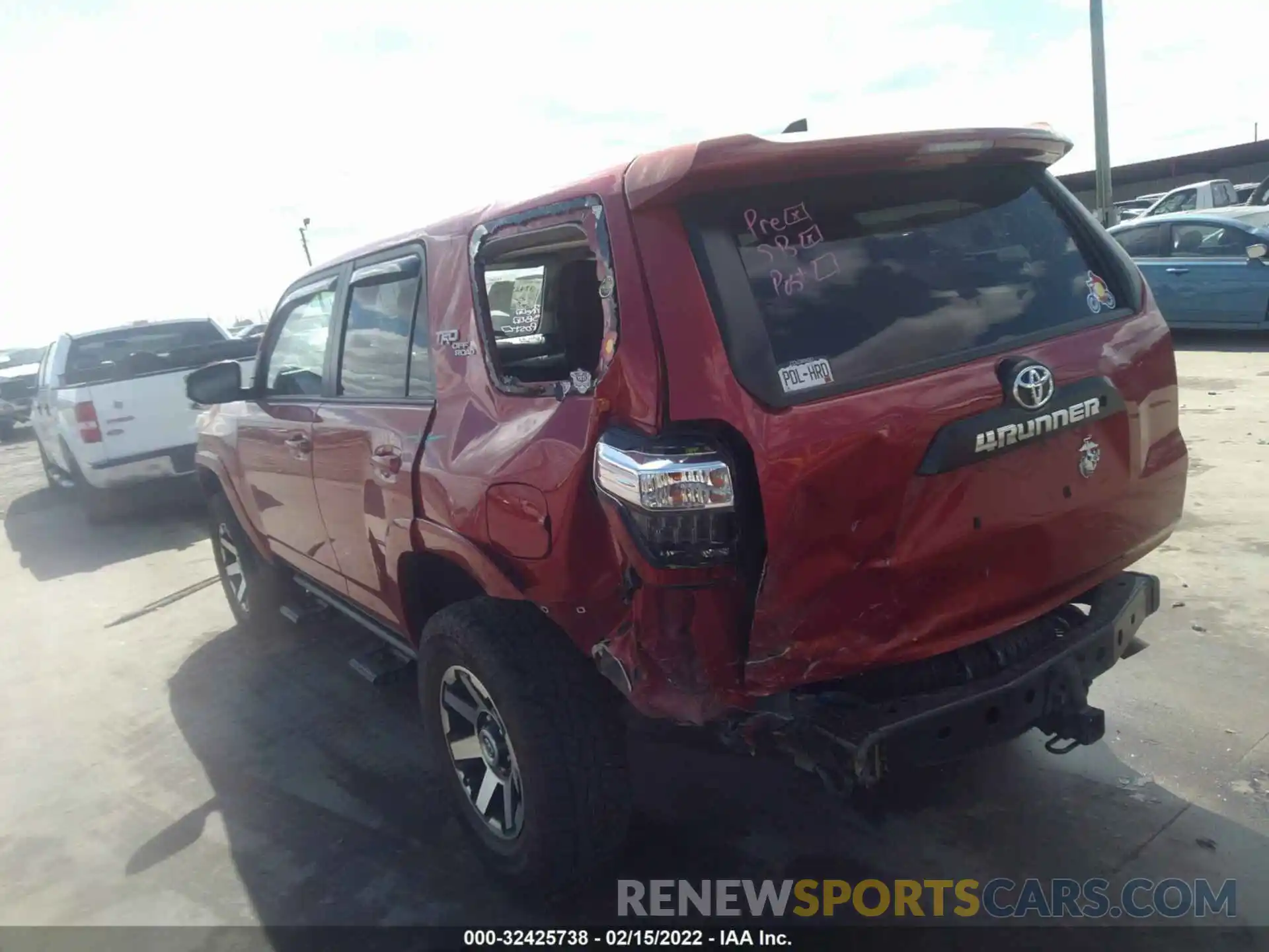 3 Photograph of a damaged car JTEBU5JR5K5704722 TOYOTA 4RUNNER 2019