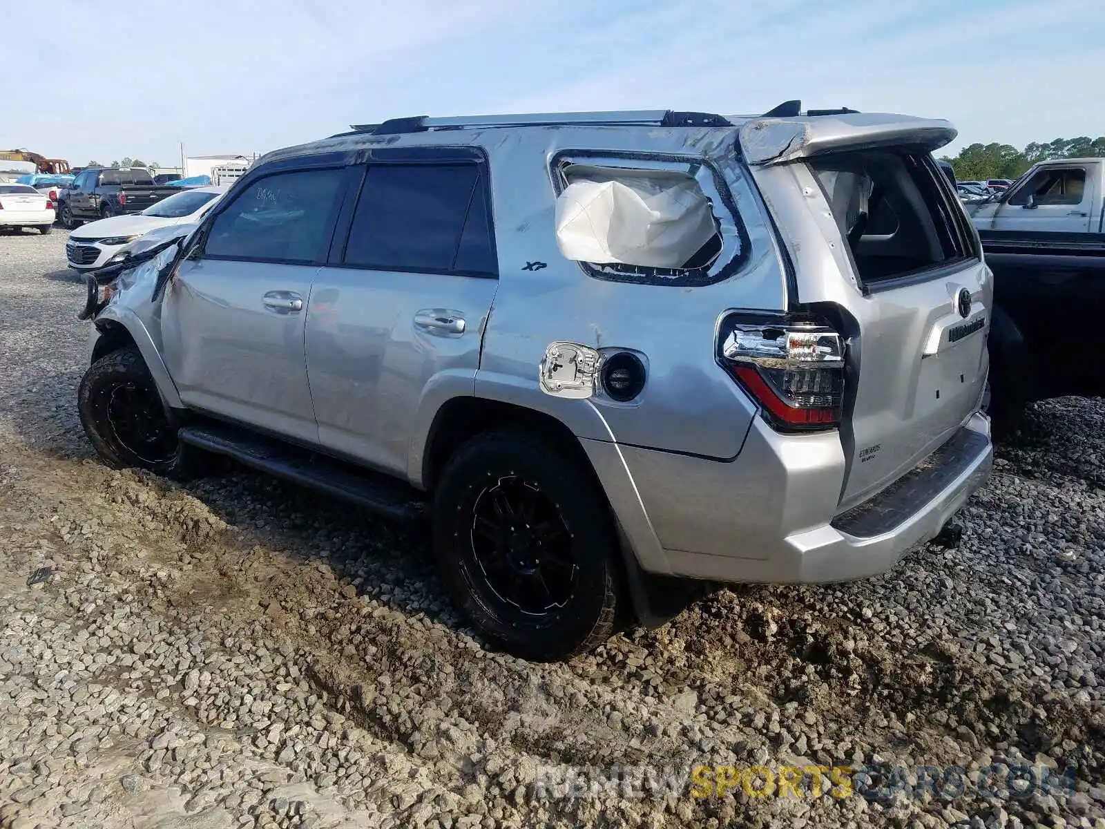 3 Фотография поврежденного автомобиля JTEBU5JR5K5712626 TOYOTA 4RUNNER 2019